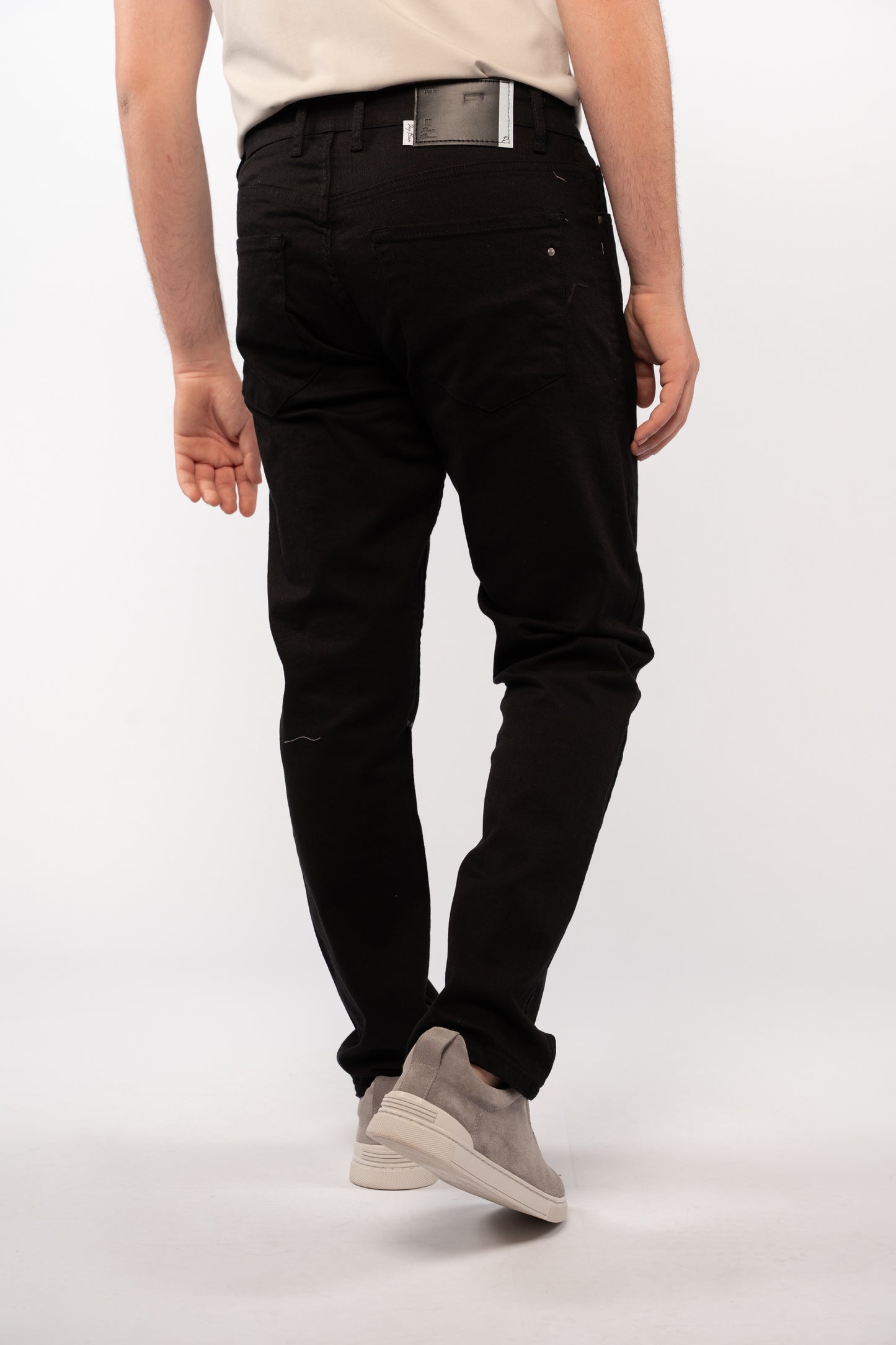 BLACK REGULAR DENIM