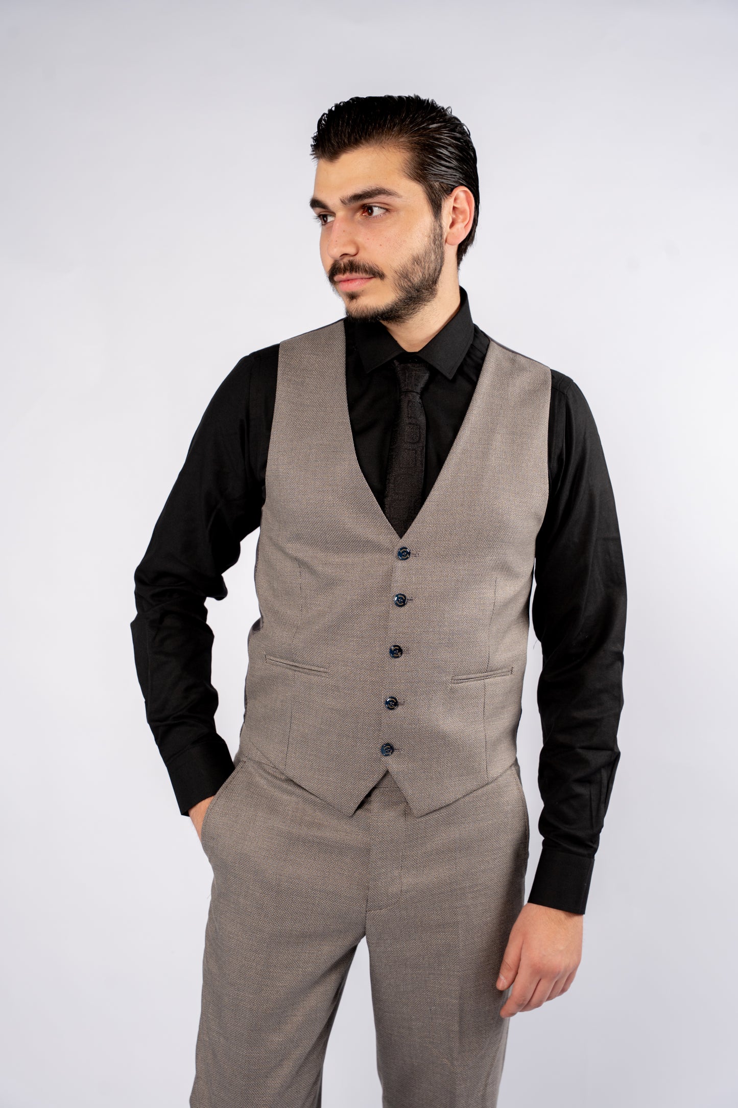 GREY SINGLE BREASTED SUIT