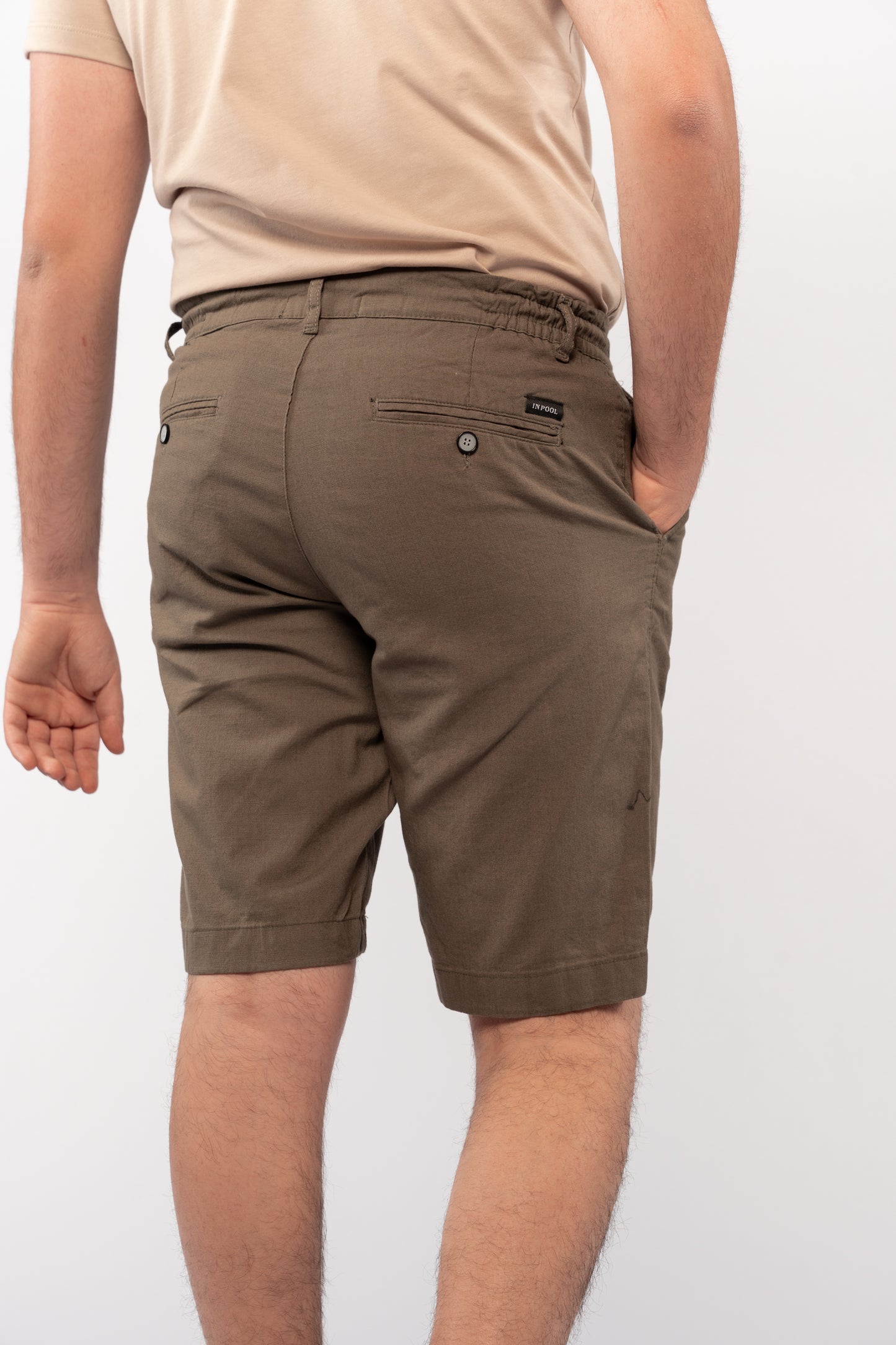 OLIVE LINEN SHORT