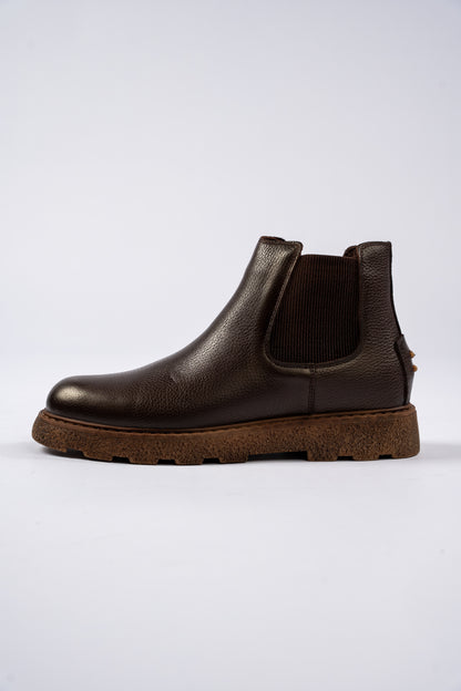 BROWN TIMELESS CHELSEA BOOTS