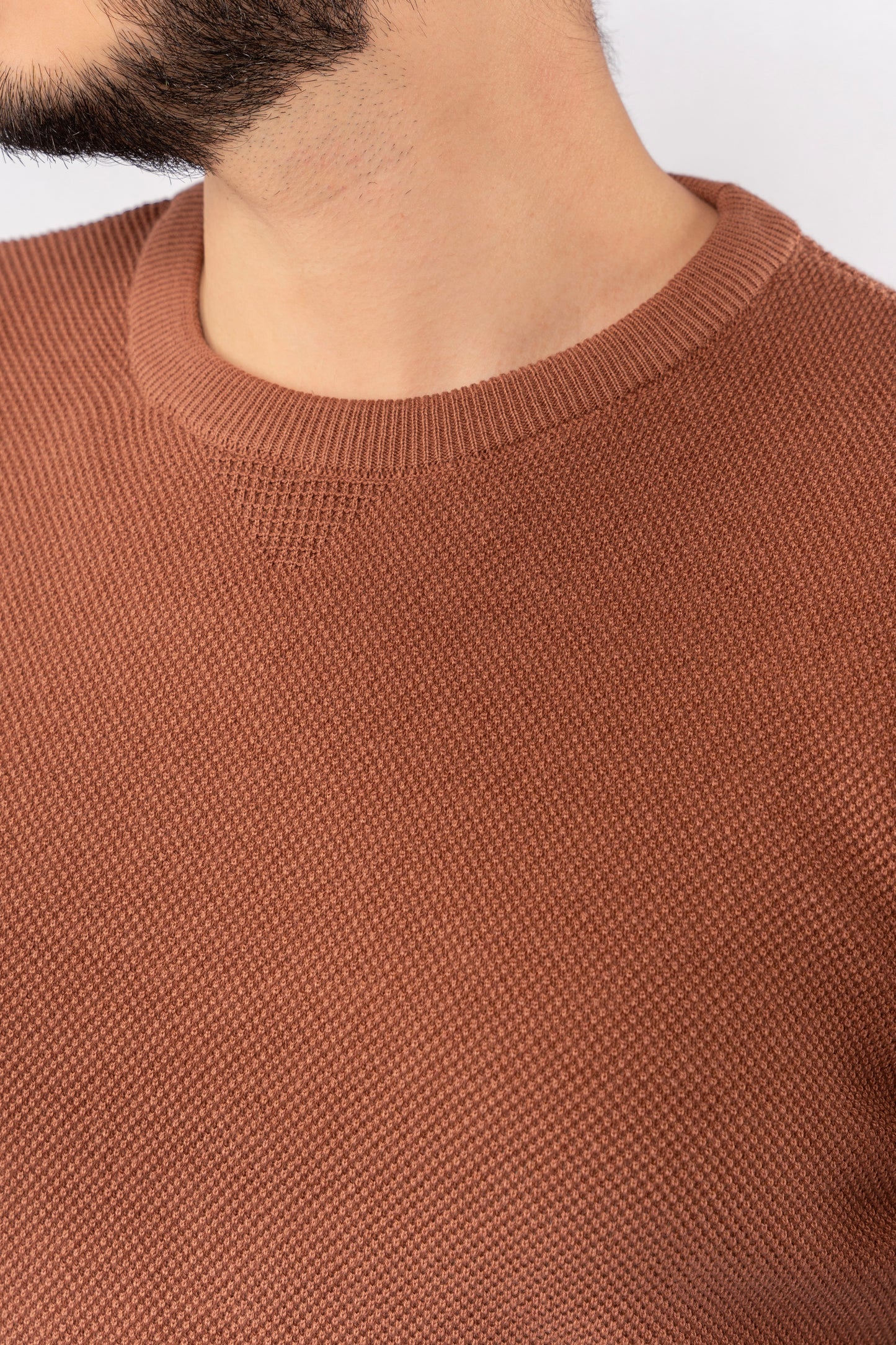 MOCHA ROUND NECK PIQUET SWEATER