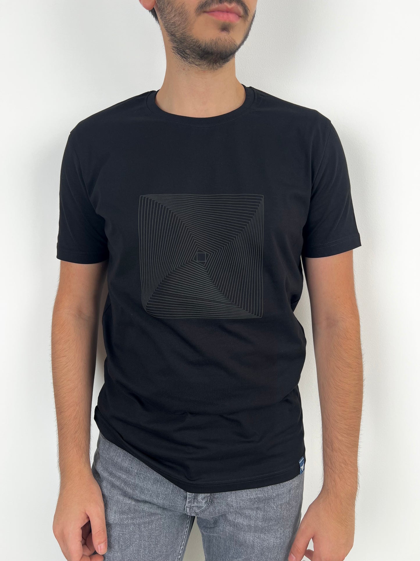 HATCHES BLACK TSHIRT