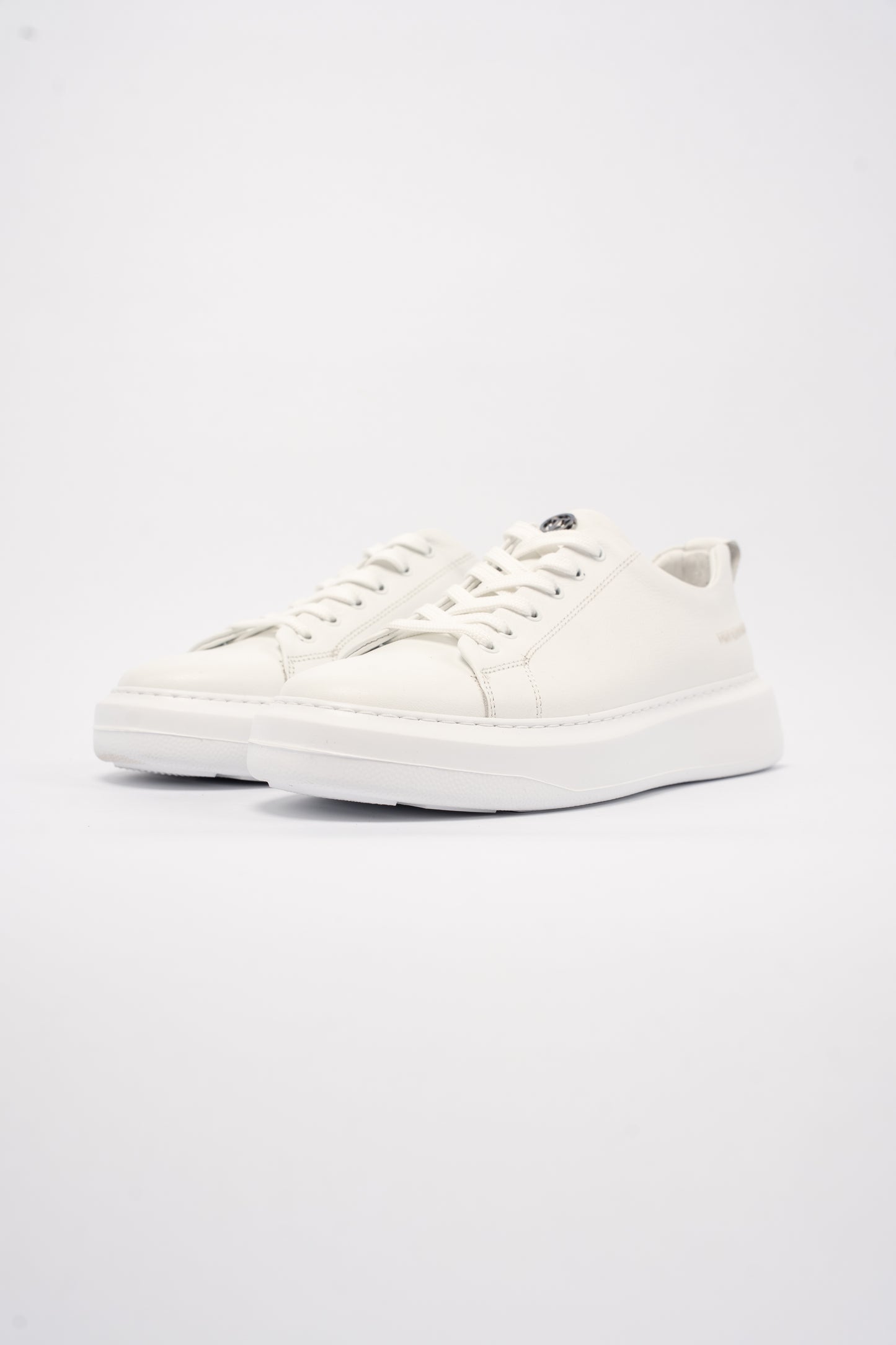 WHITE CASUAL SNEAKER