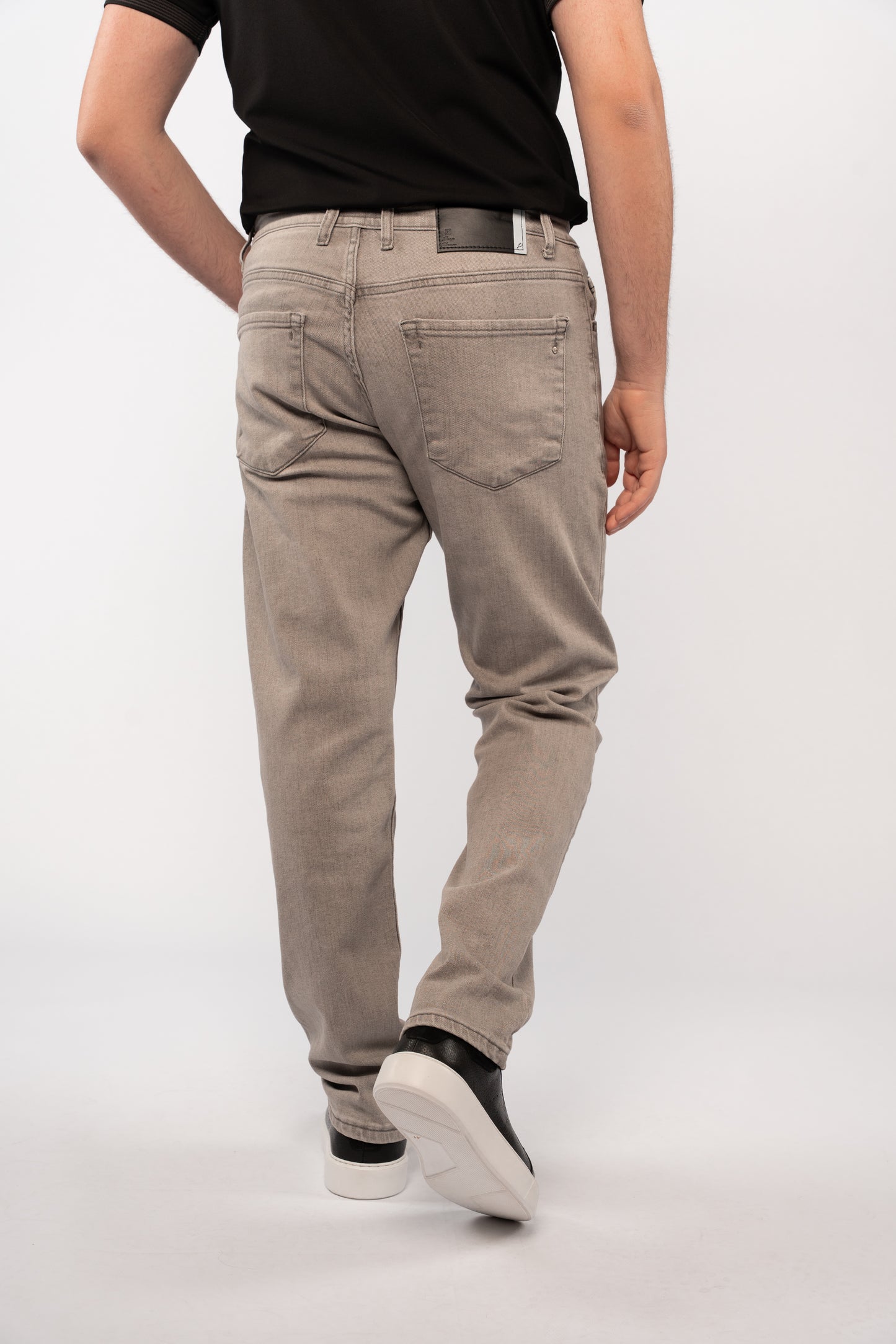 LIGHT GREY REGULAR DENIM