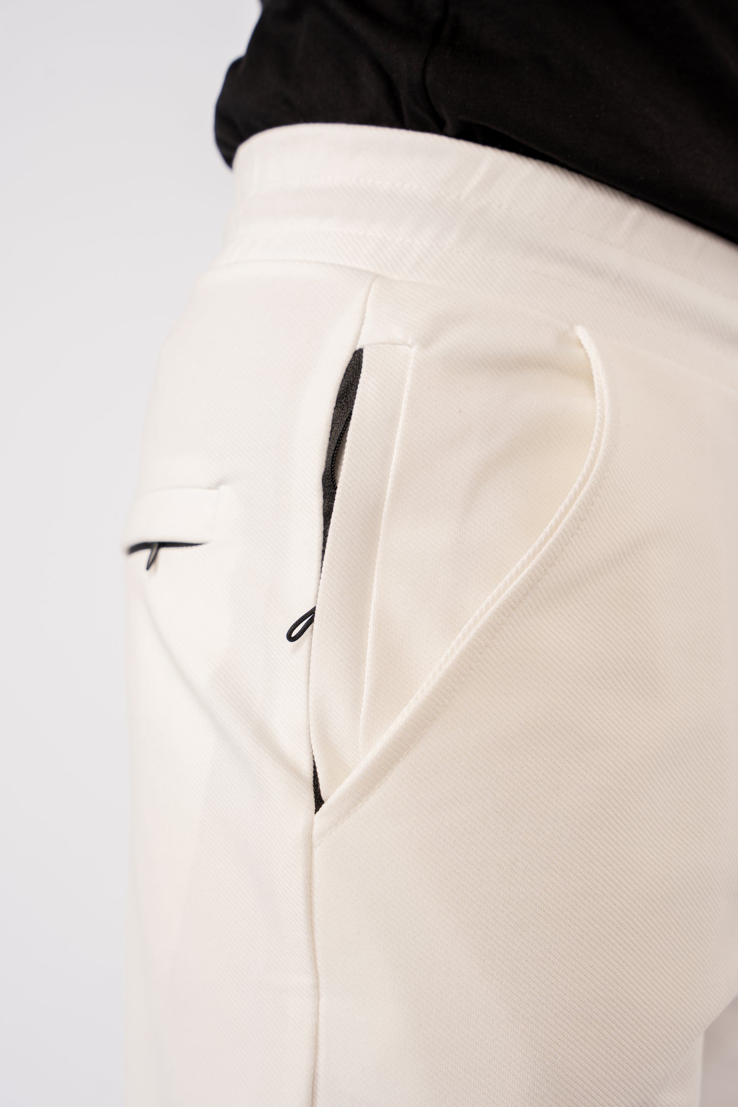WHITE PIQUET COTTON SHORT