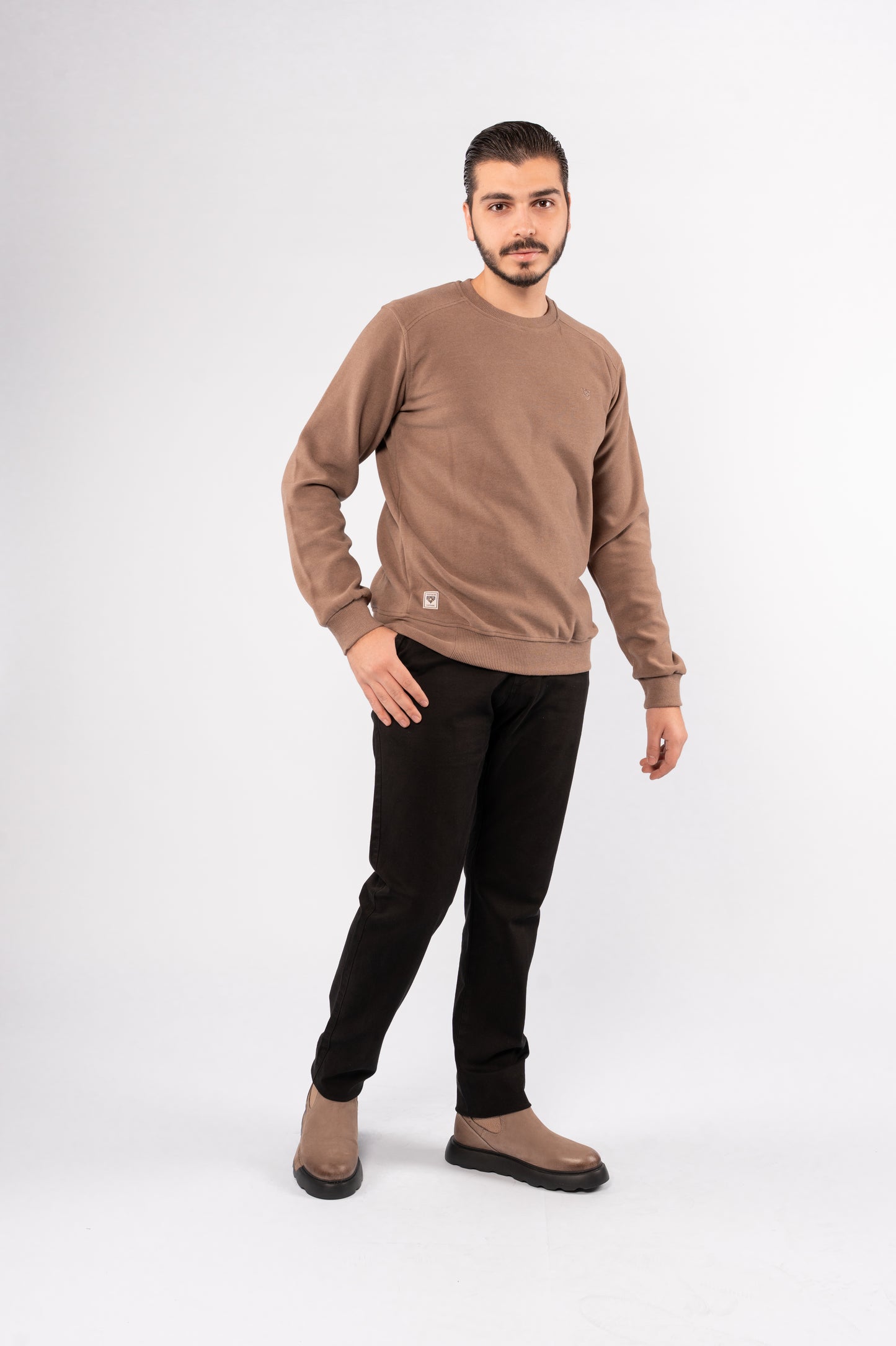 MOCHA SELANIK ROUNDNECK SWEATER