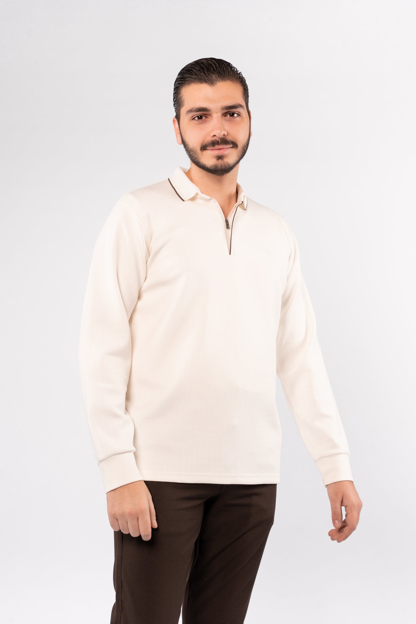 WHITE POLO ZIPPER SWEATER