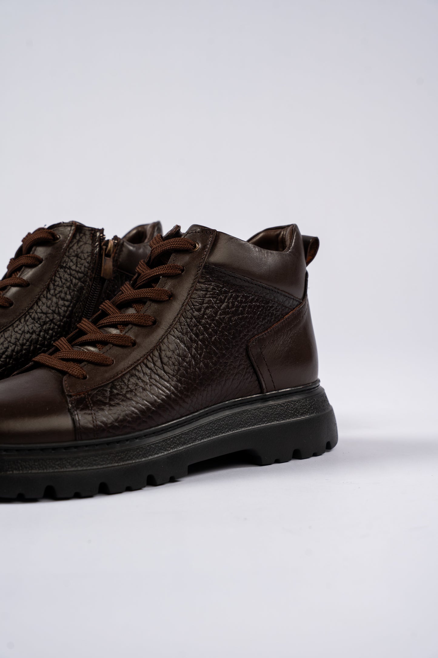 BROWN URBAN LEATHER BOOTS