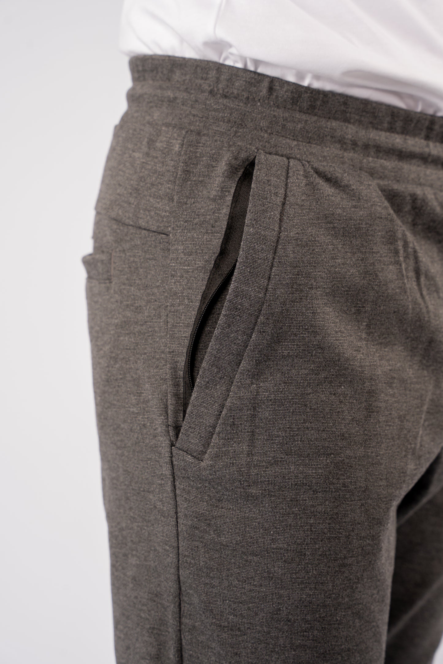 DARK GREY SLIMFIT SWEATPANT
