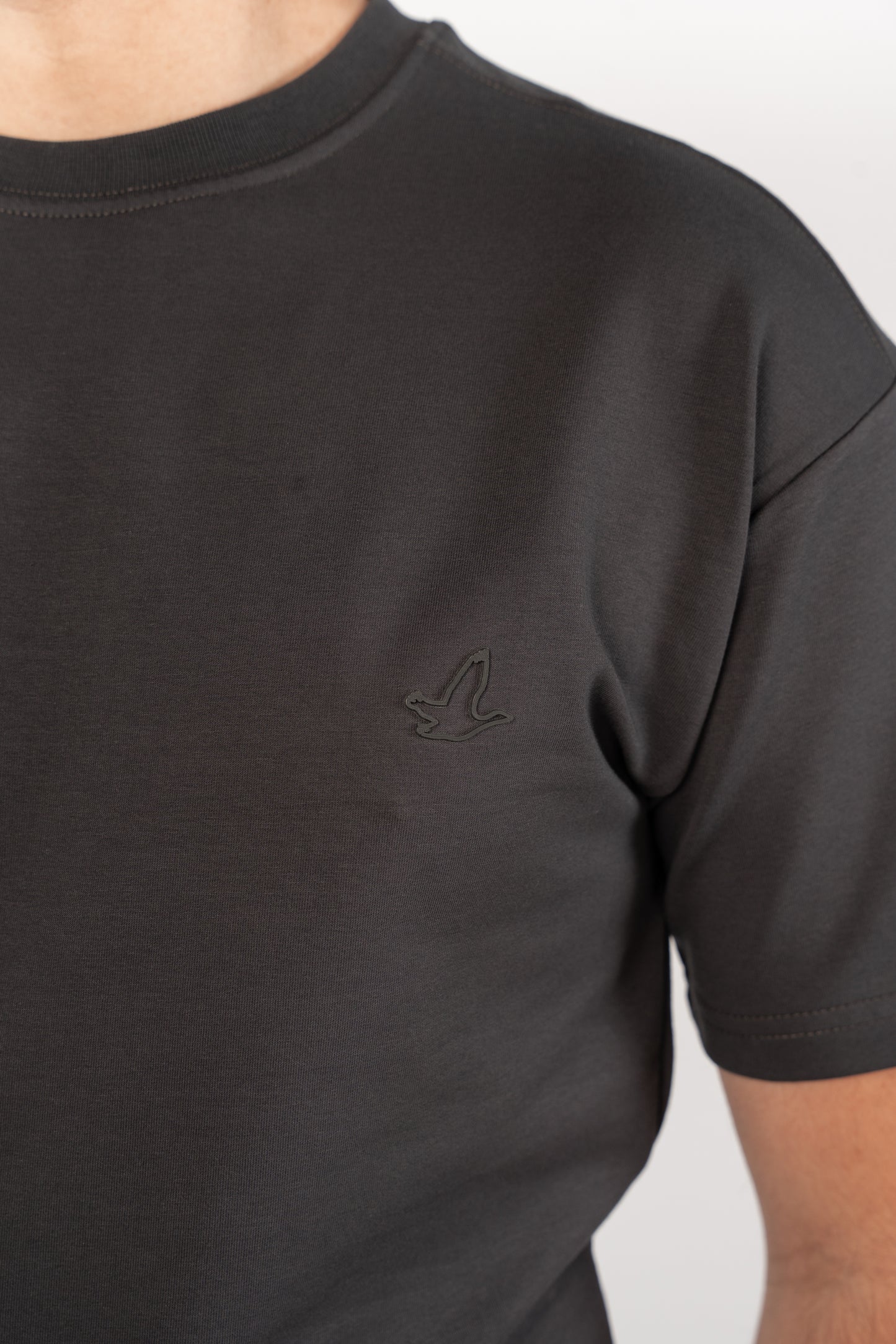 NAVY DENIM MINIMAL EAGLE TSHIRT