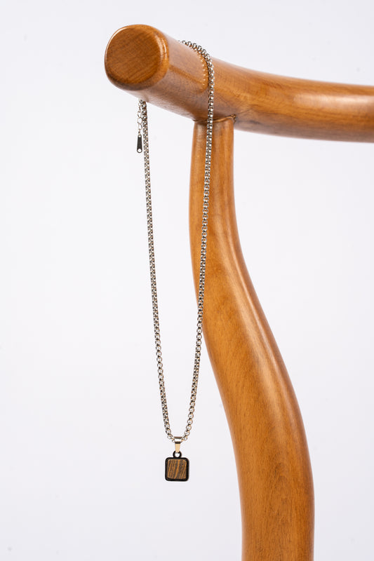 WOODEN TEXTURE NECKLACE