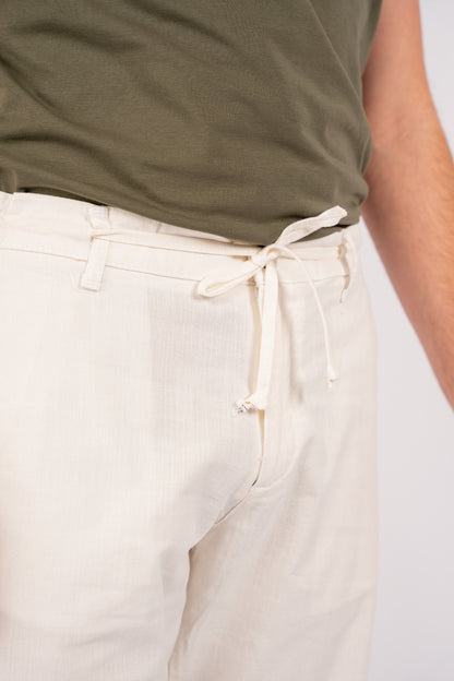 WHITE LINEN SHORT