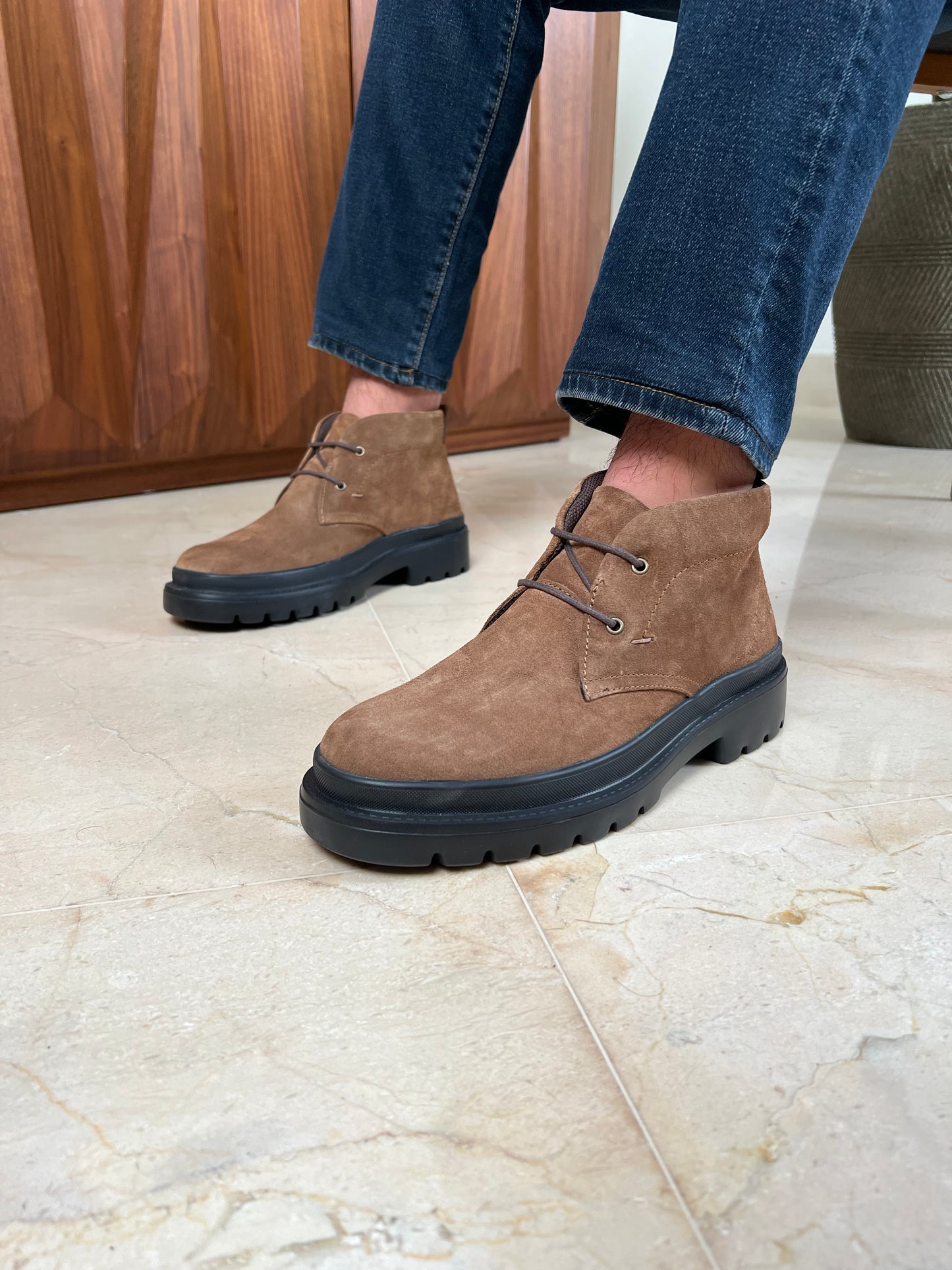 BROWN SUEDE DESERT BOOTS