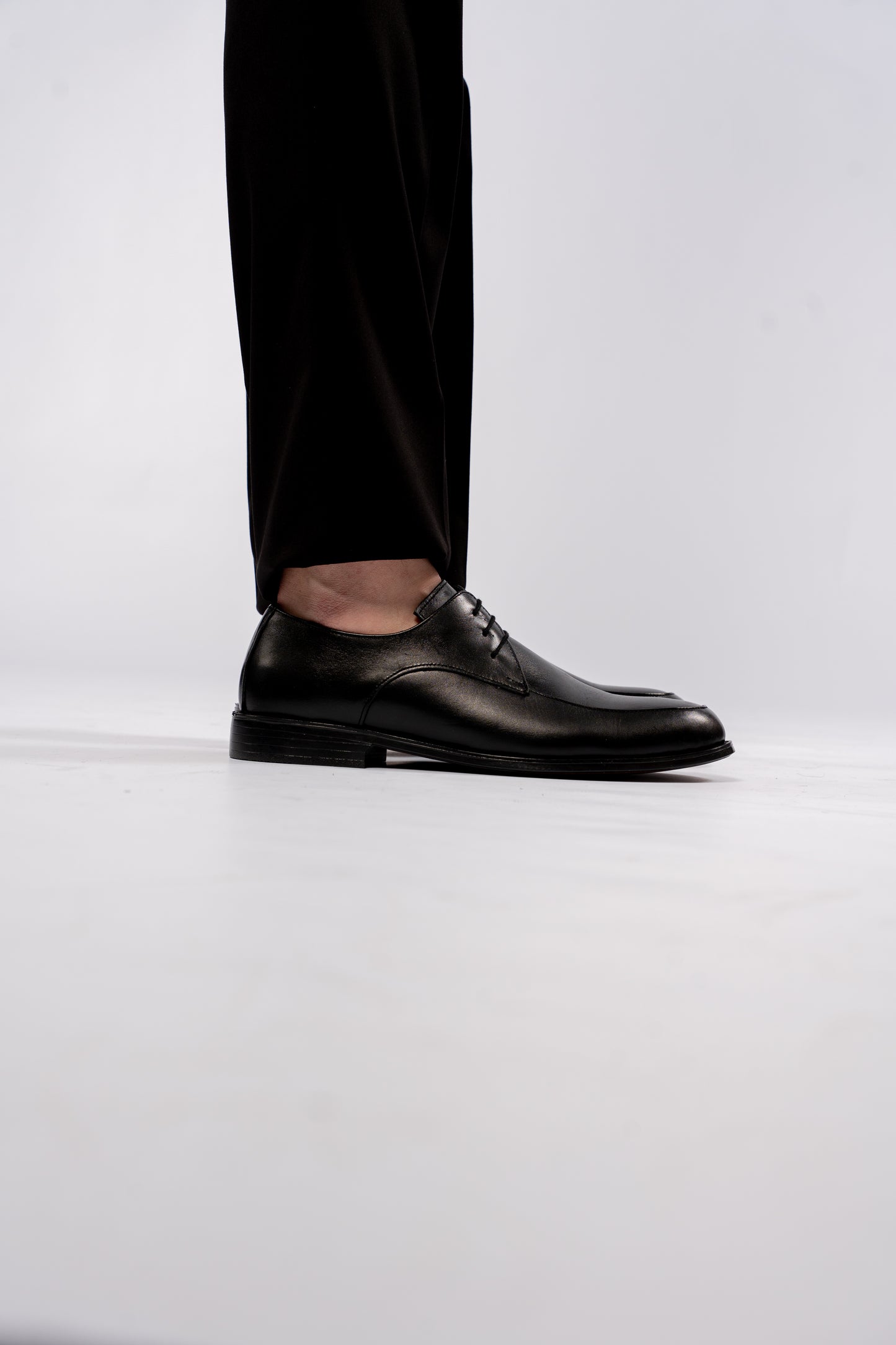 ELITE BLACK OXFORD SHOE