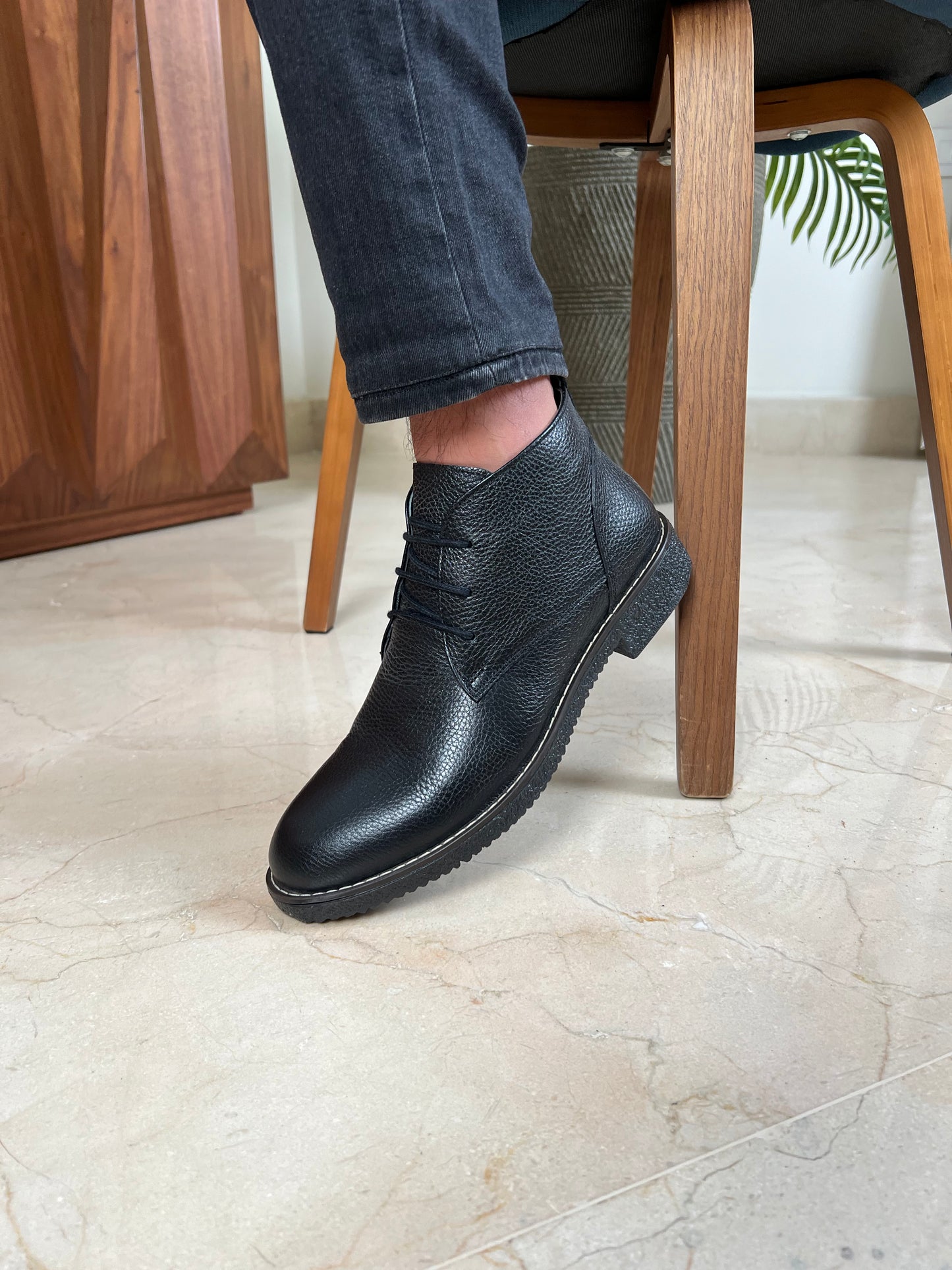 BLACK DESERT BOOTS