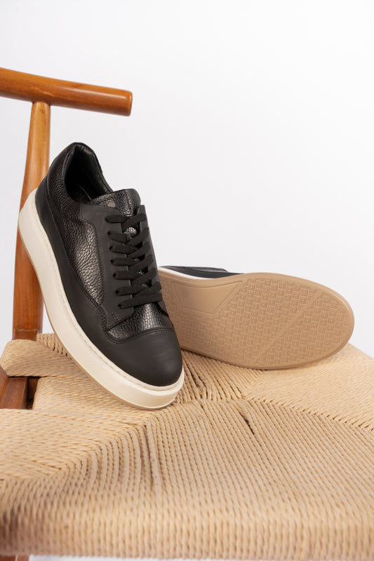 DUALTONE BLACK SNEAKER