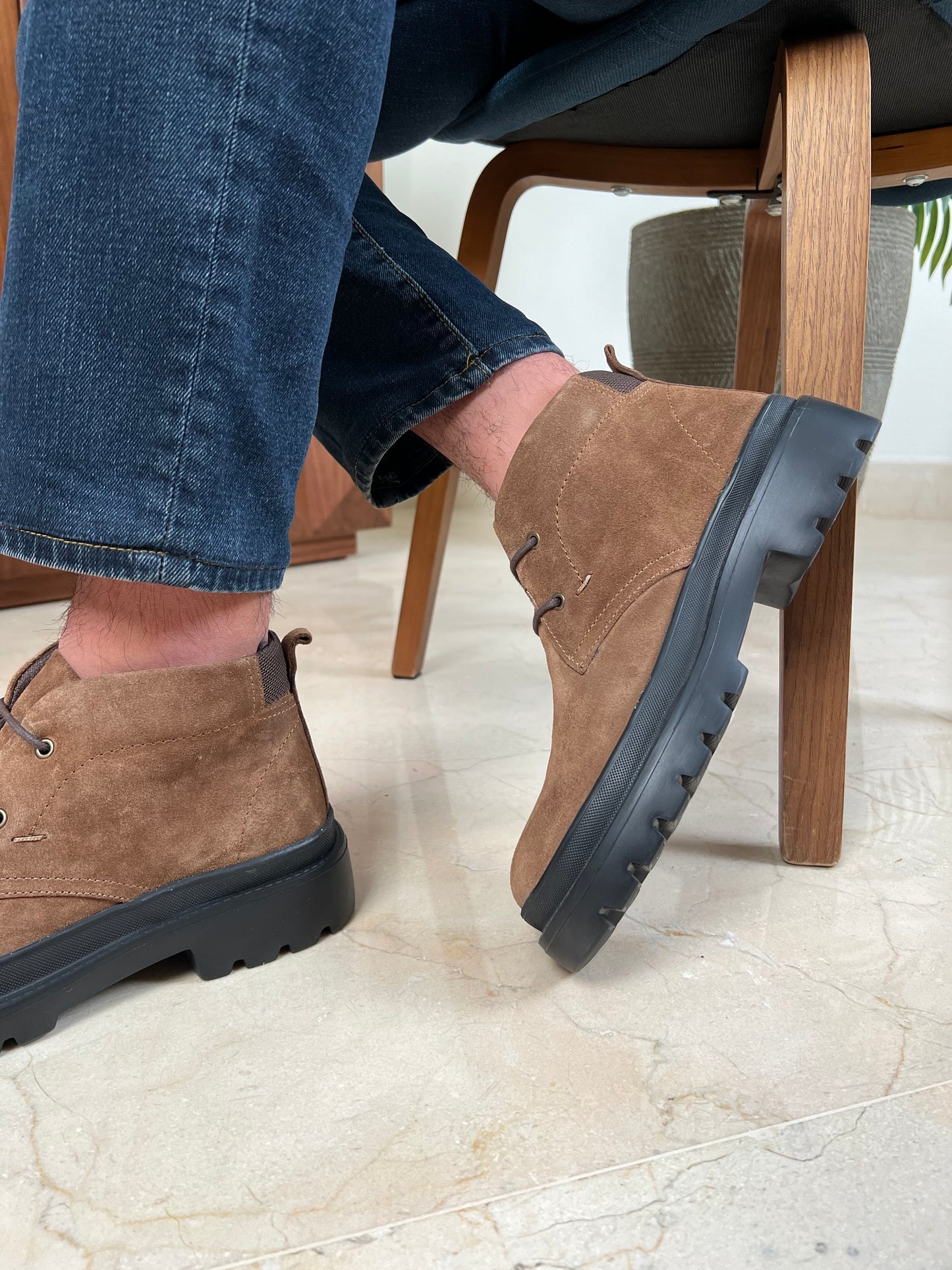 BROWN SUEDE DESERT BOOTS