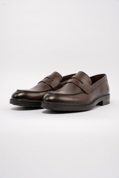 CLASSIC BROWN PENNY LOAFER