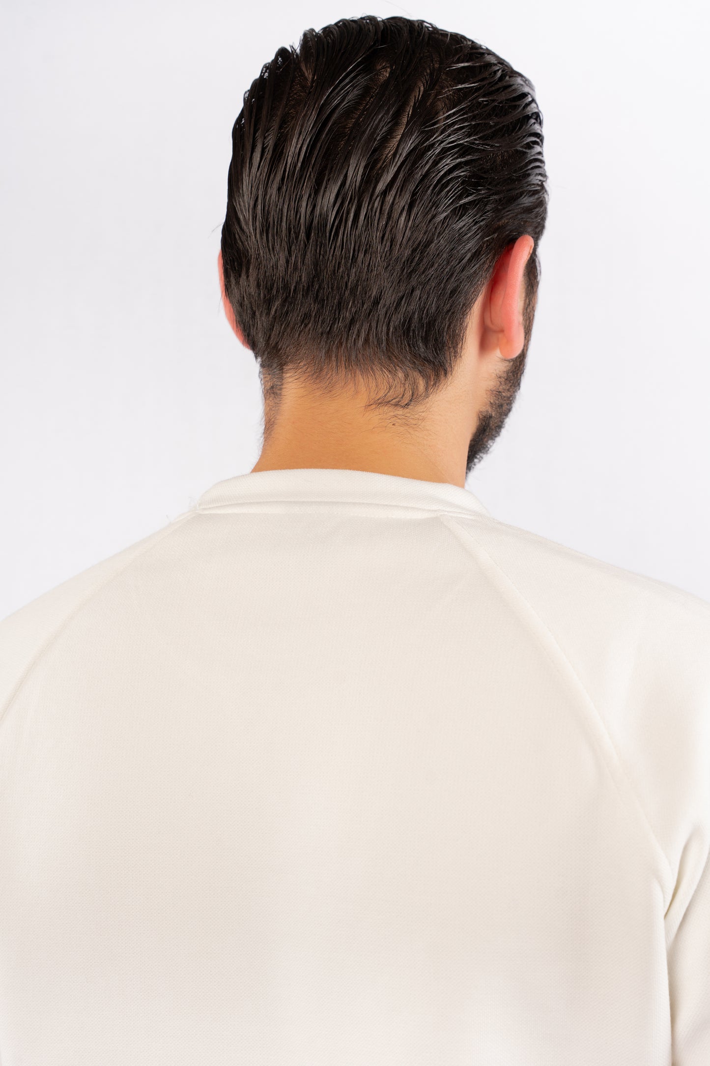 WHITE CASUAL SWEATER