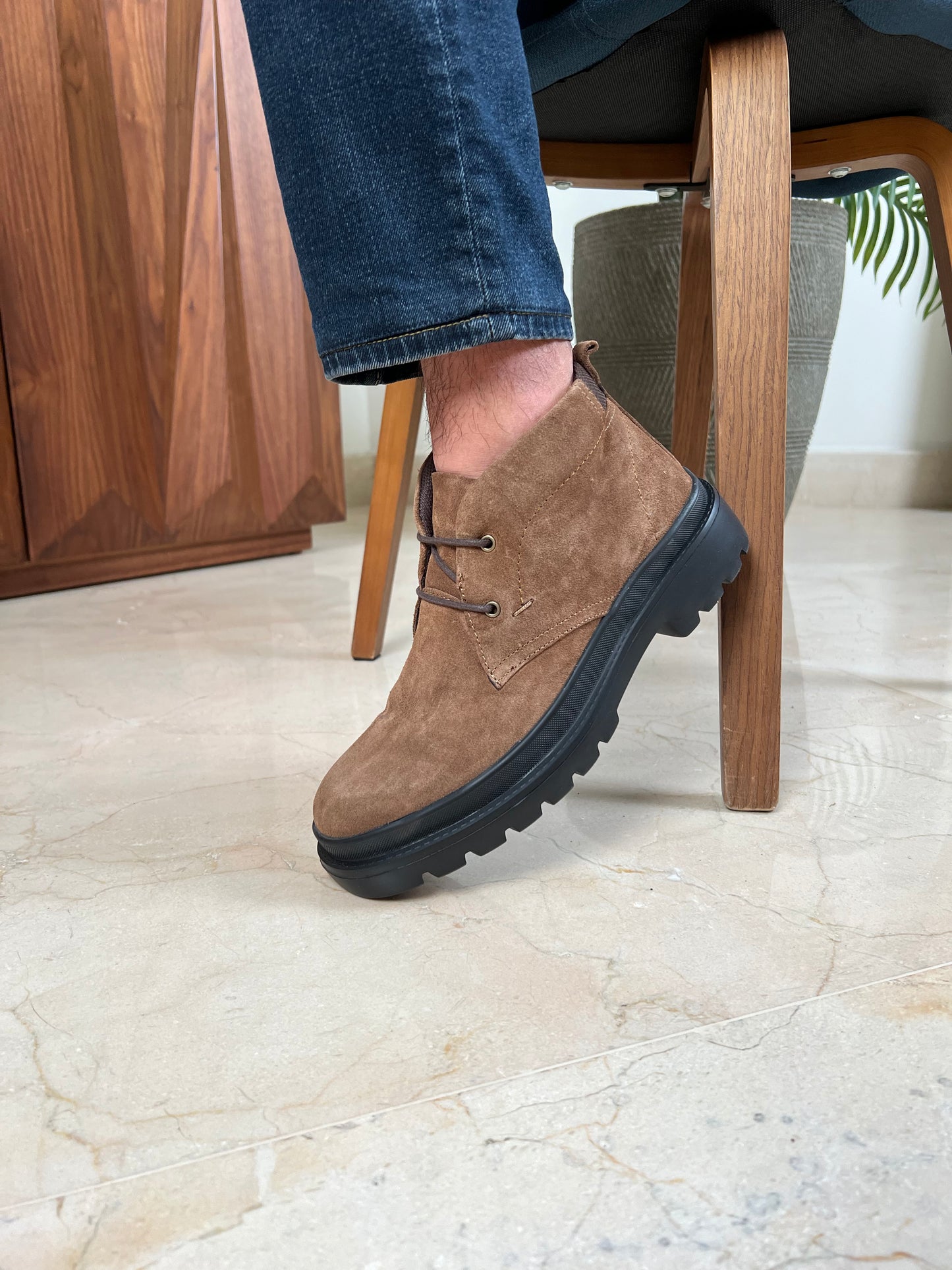 BROWN SUEDE DESERT BOOTS