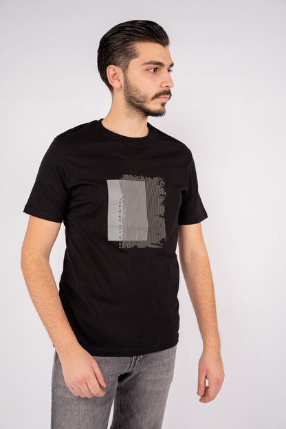 BLACK PATTERNED TSHIRT