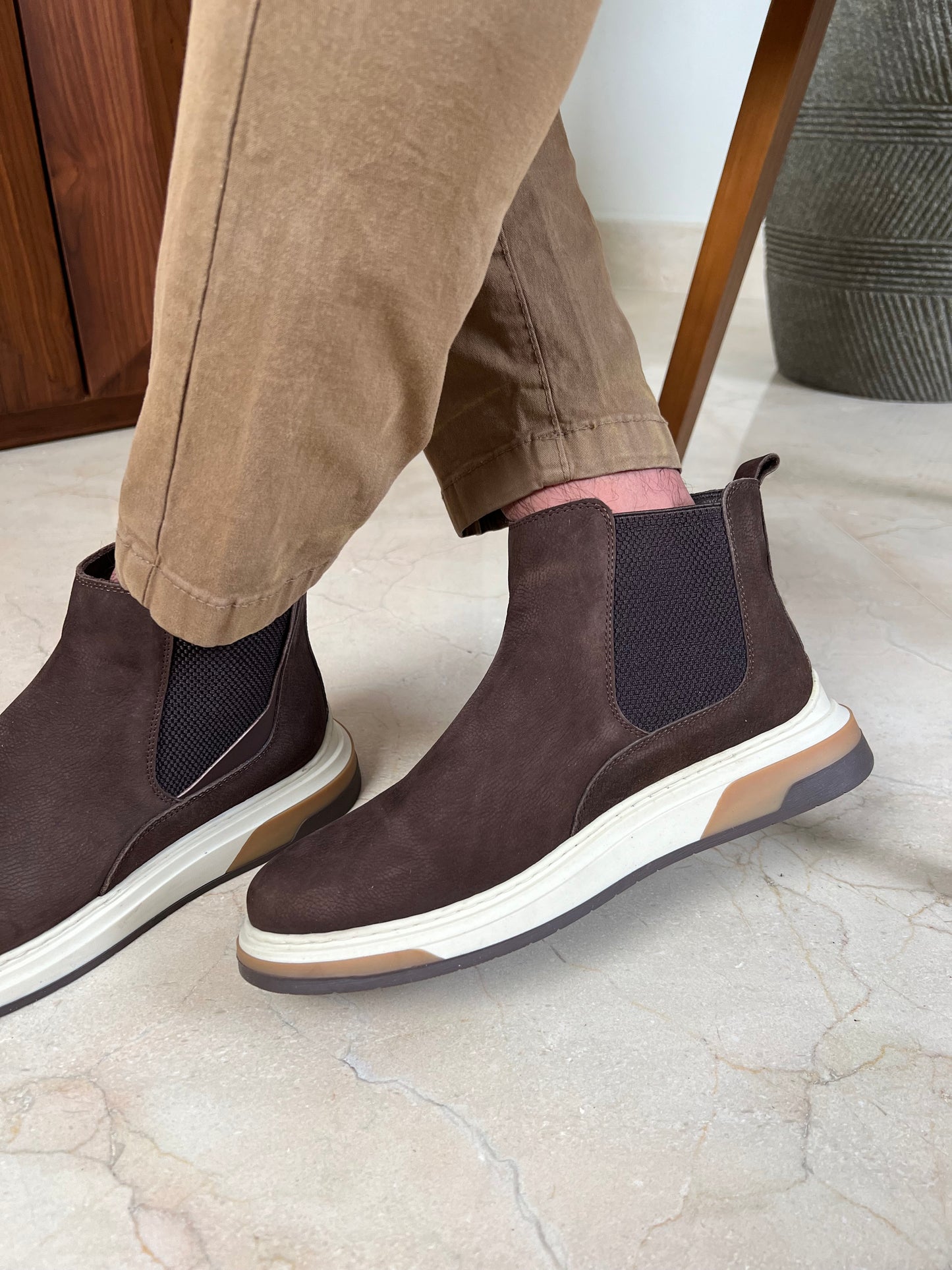 BROWN SUEDE CHELSEA BOOTS