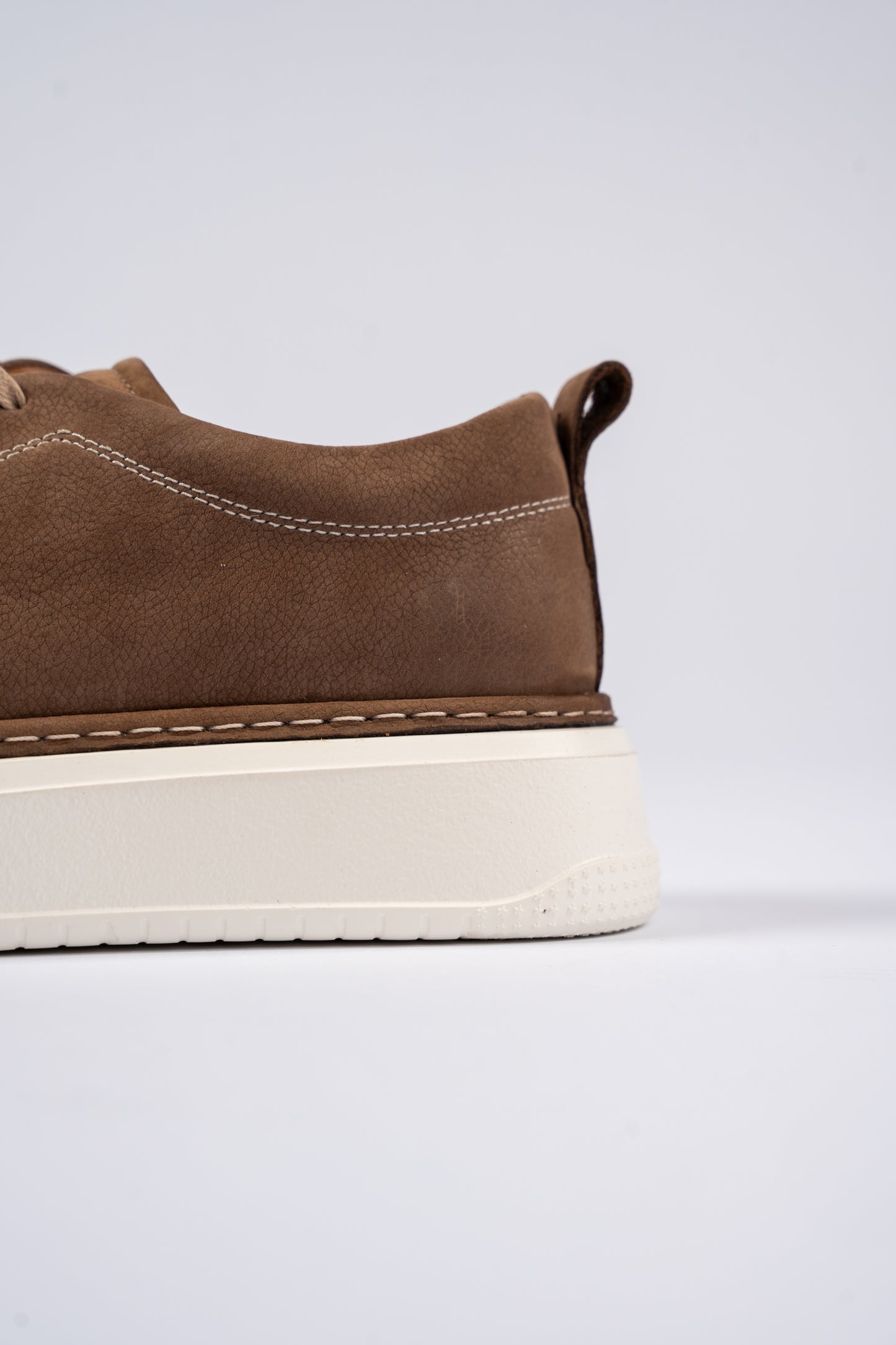 BEIGE CASUAL NUBUCK SNEAKER