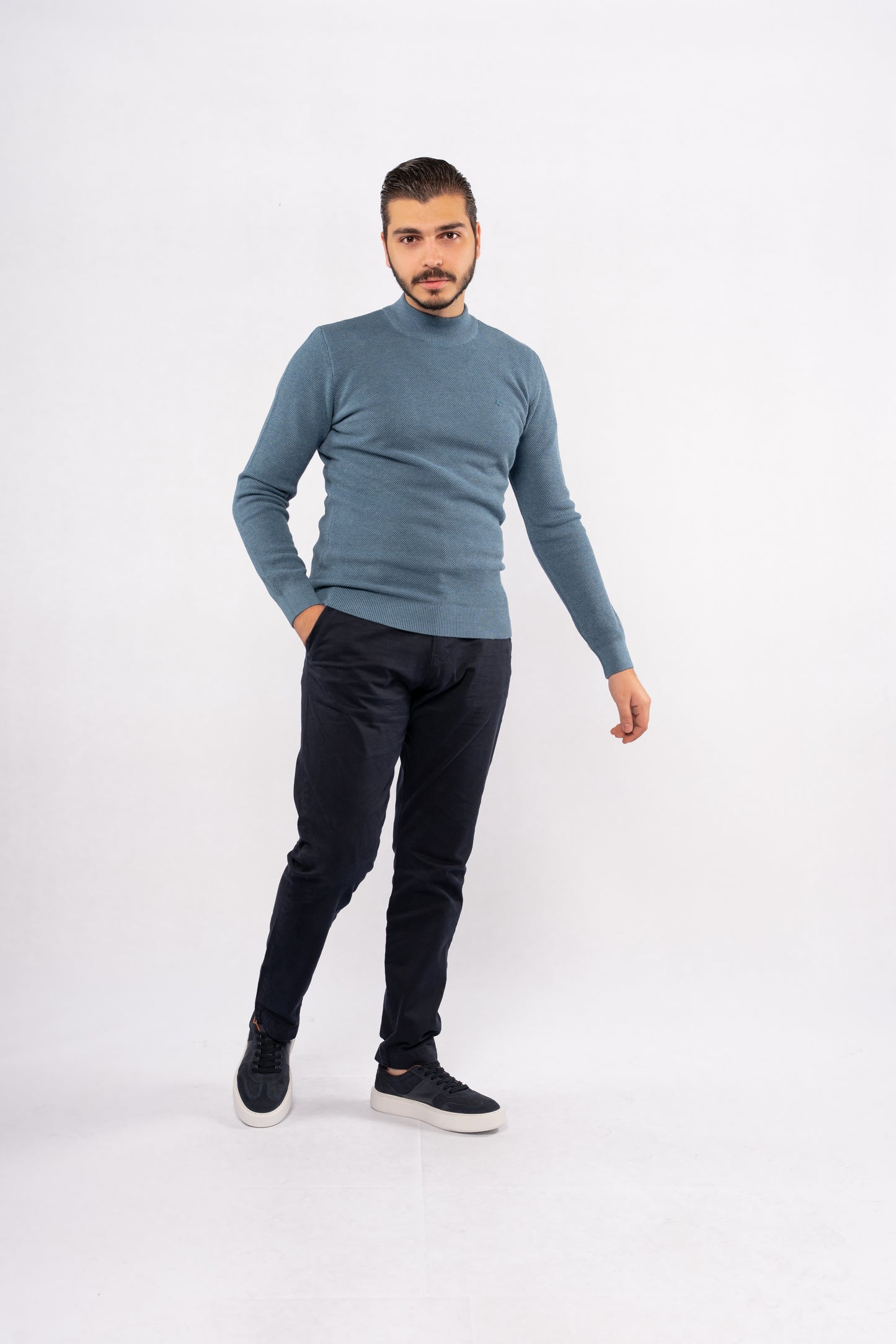 BLUE HIGHNECK SWEATER