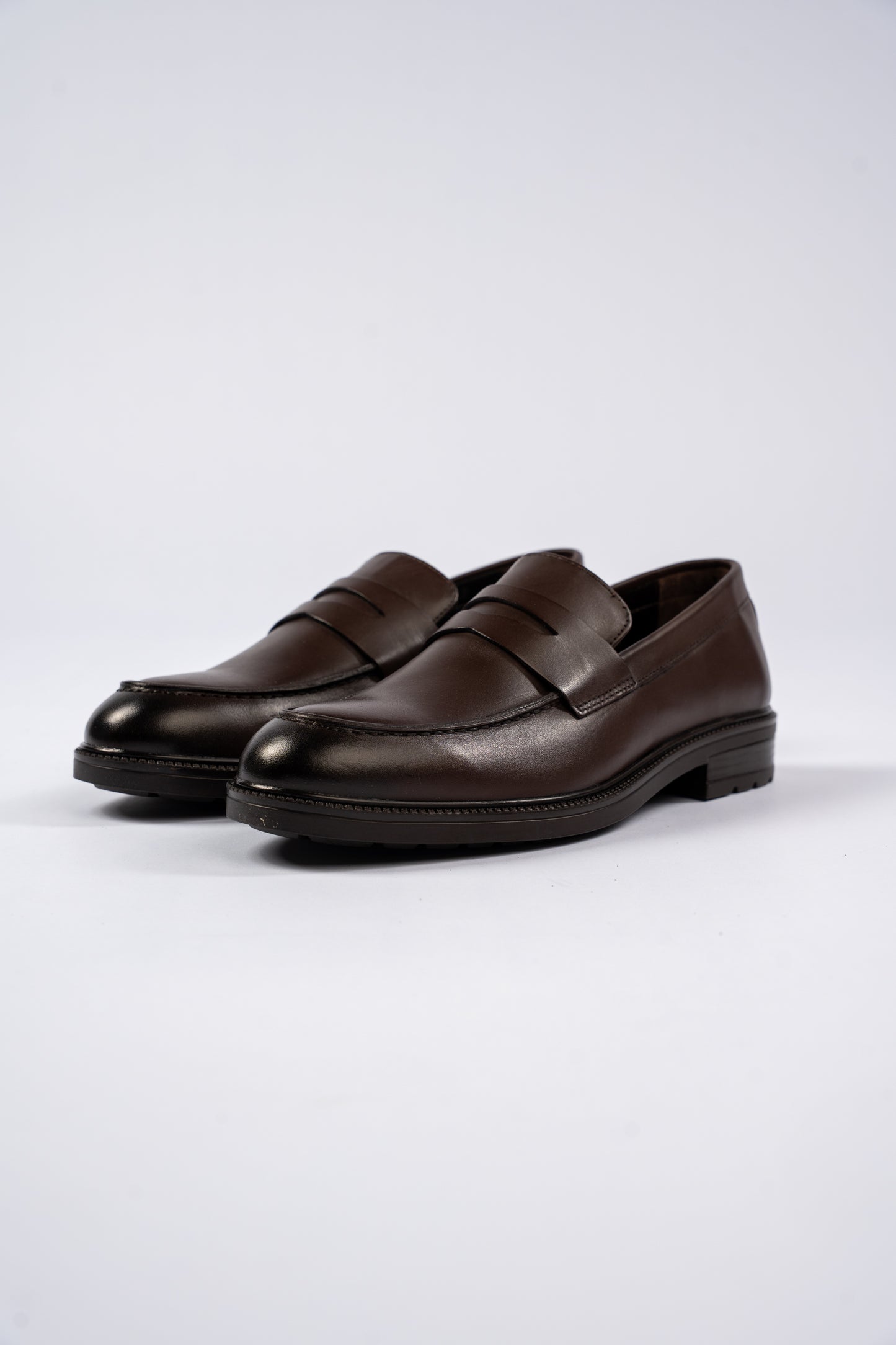 CLASSIC BROWN PENNY LOAFER