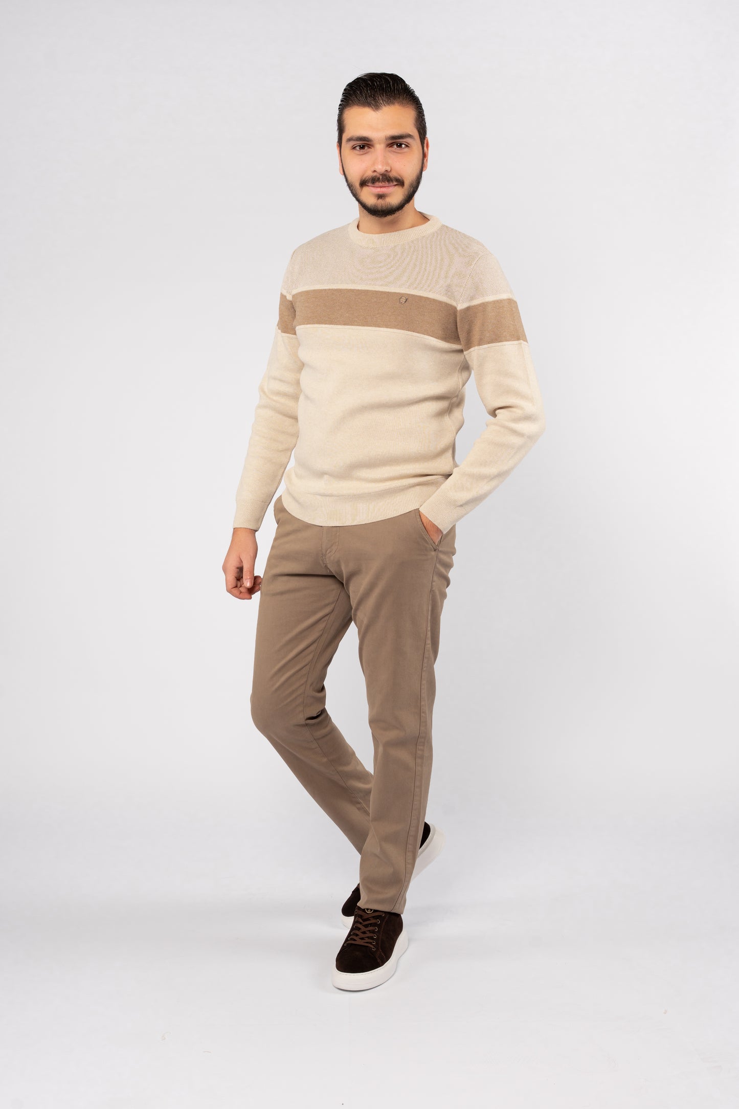 BEIGE CASUAL KNITTED SWEATER