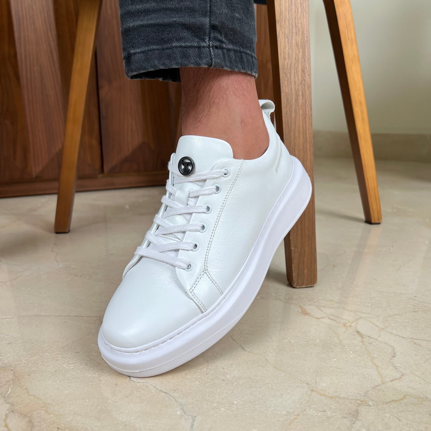 PRE ORDER Full white Sneaker High sole