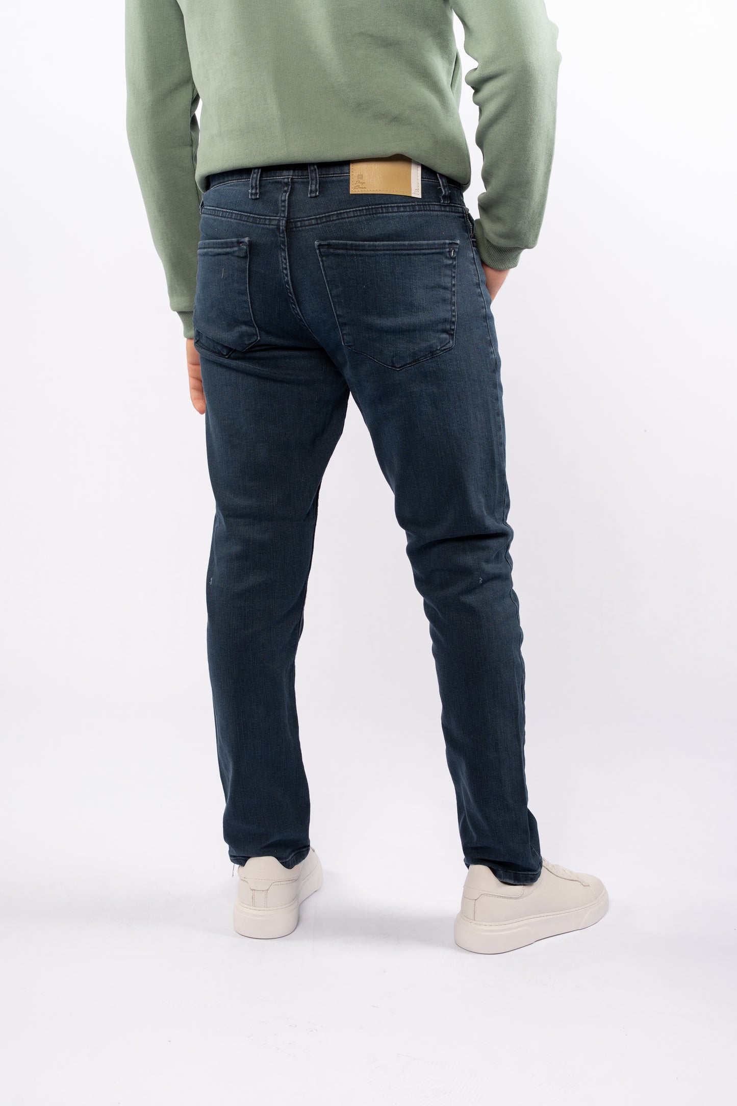 NAVY SEMI REGULAR DENIM