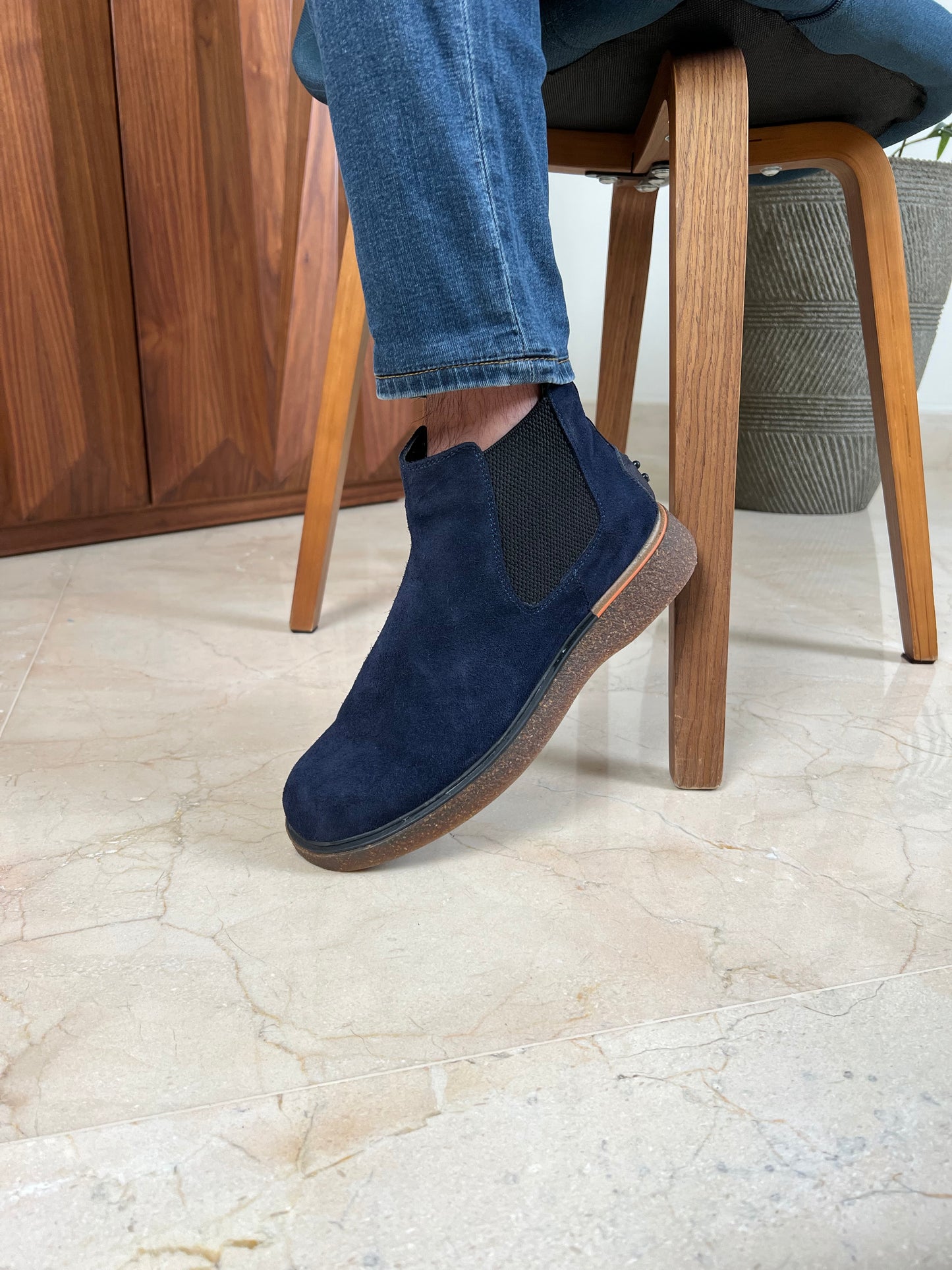 NAVY SUEDE CHELSEA BOOTS