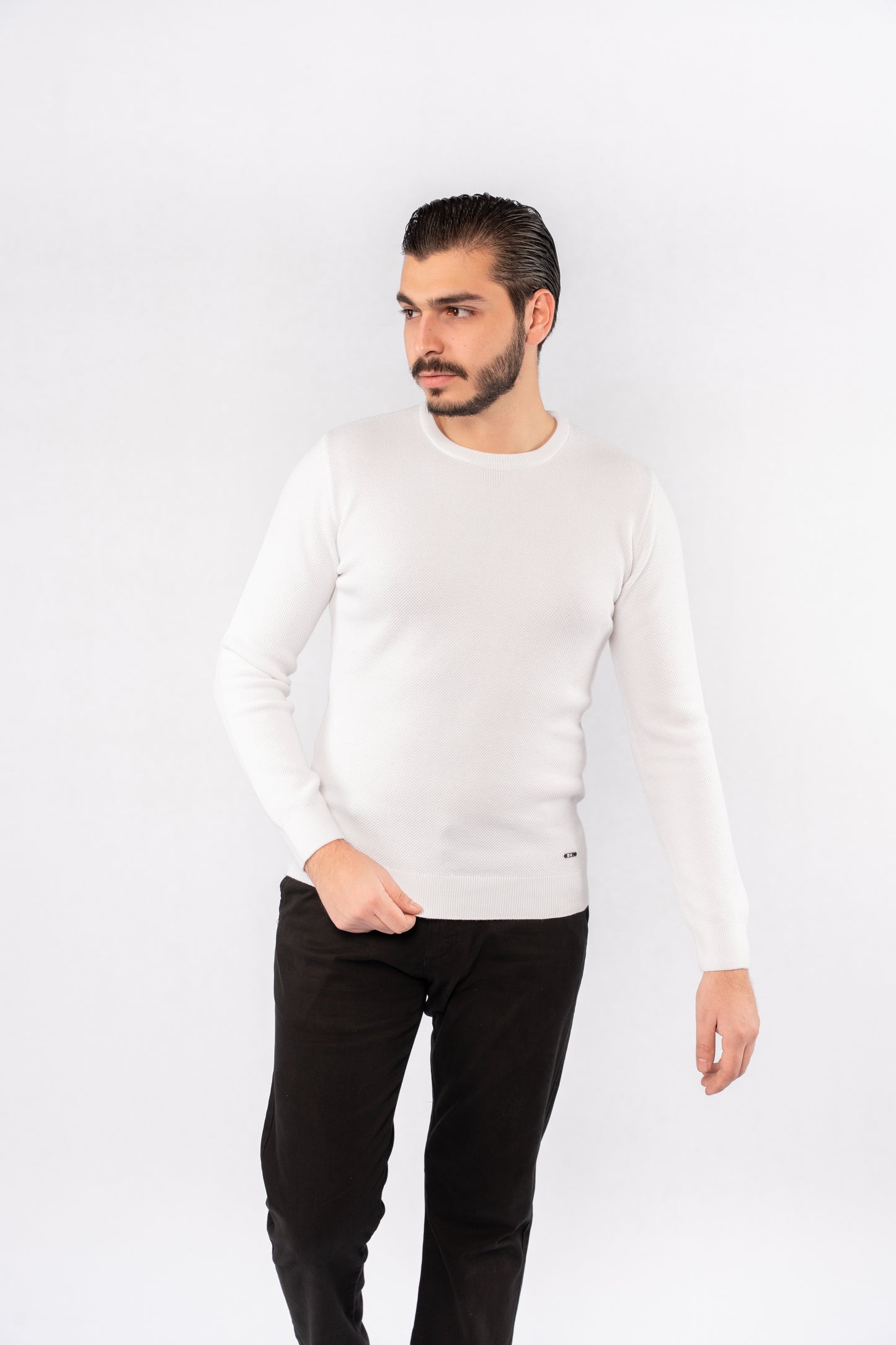 WHITE ROUND NECK PIQUET SWEATER