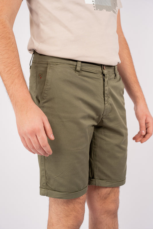OLIVE CHINO SHORT