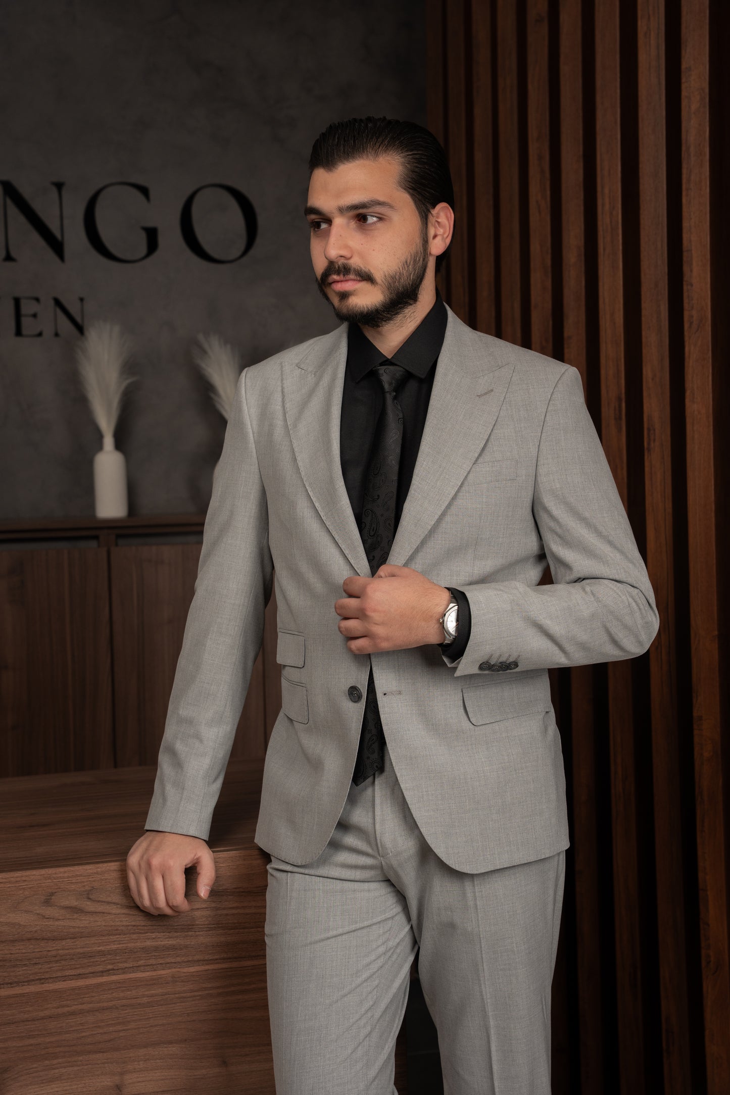 GREY ELEGANT SUIT