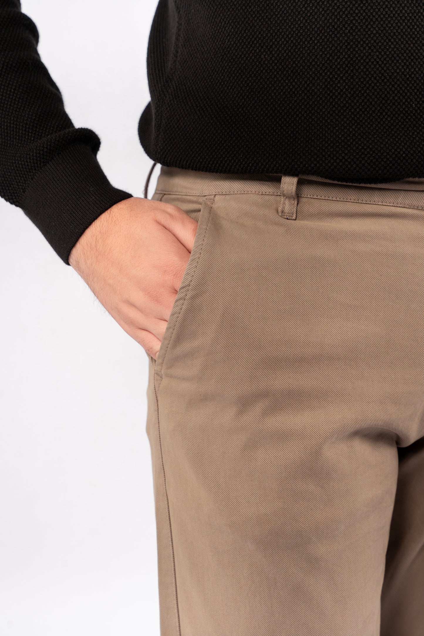 DARK BEIGE ELEGANCE CHINO PANT