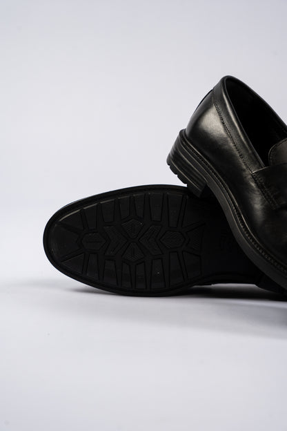 CLASSIC BLACK PENNY LOAFER