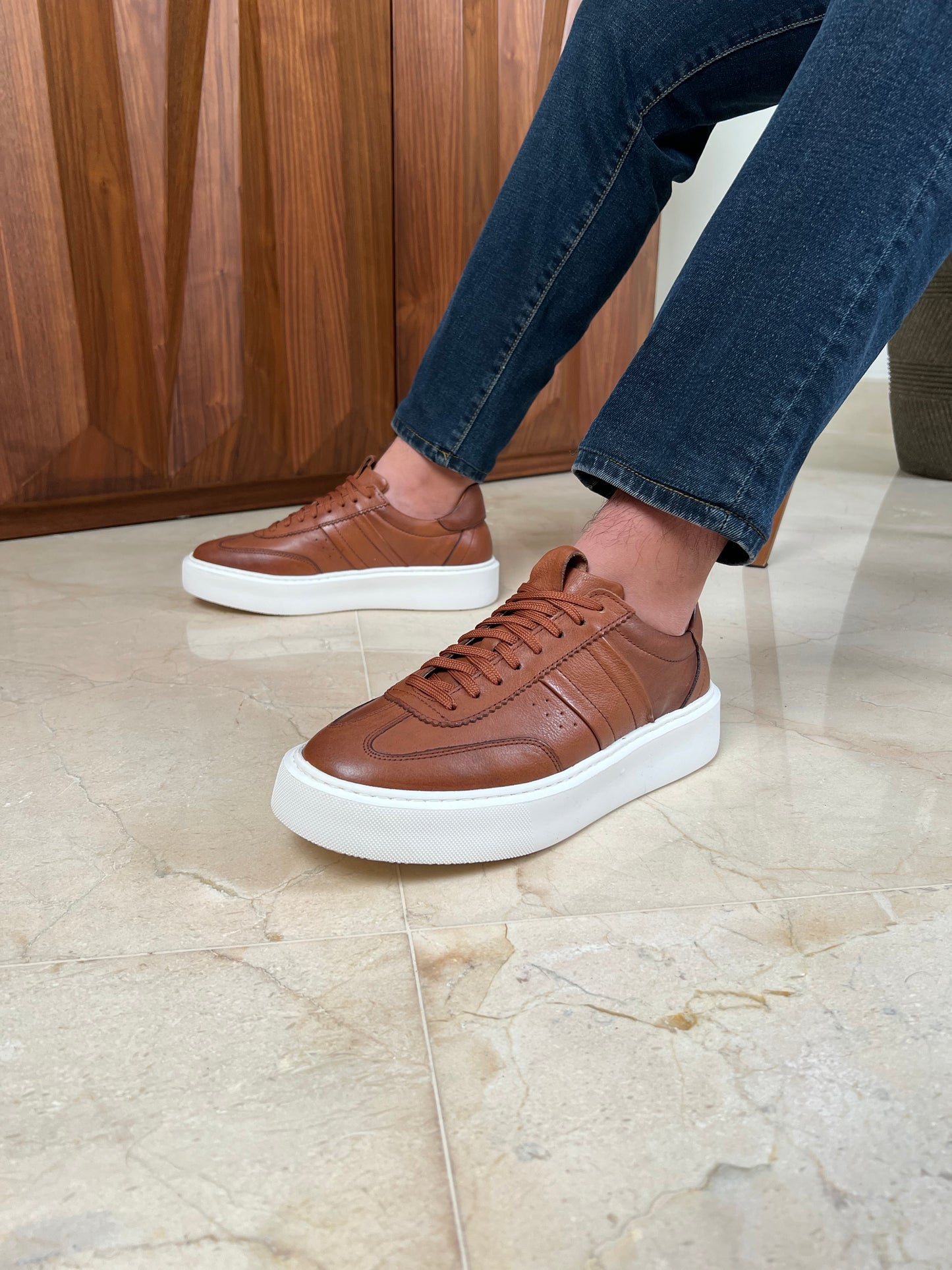 HAVANA HIGH SOLE SNEAKER