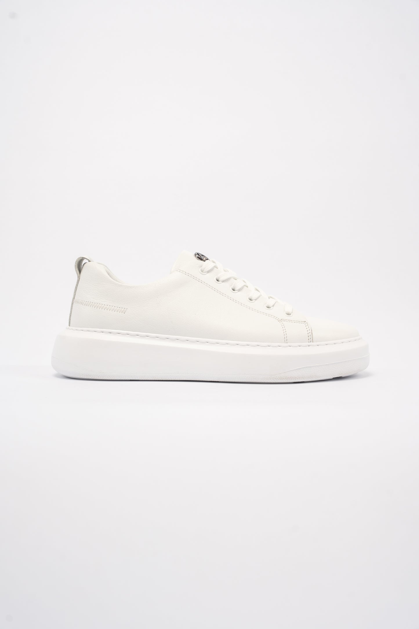 WHITE CASUAL SNEAKER