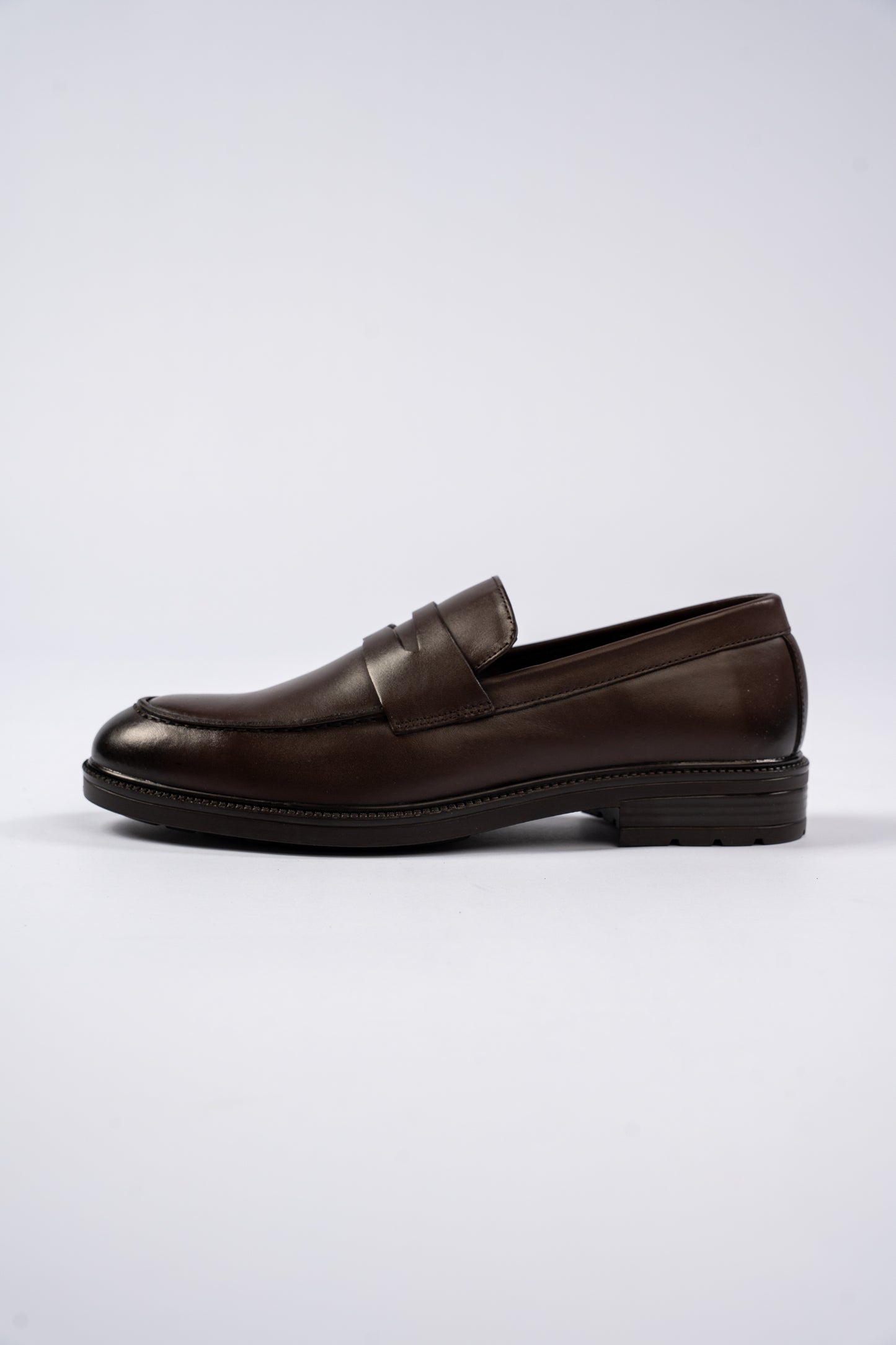 CLASSIC BROWN PENNY LOAFER