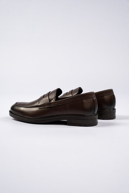 CLASSIC BROWN PENNY LOAFER