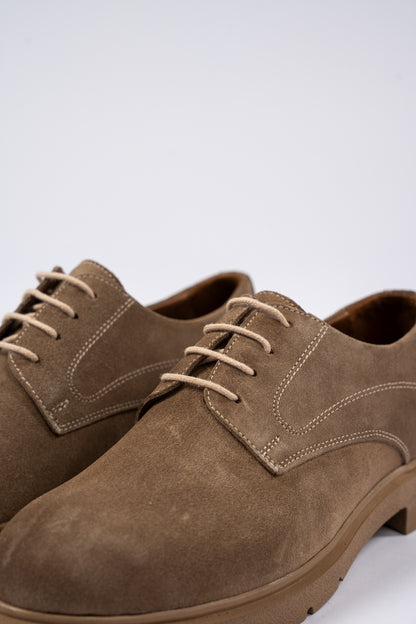BEIGE DERBY SUEDE SHOE