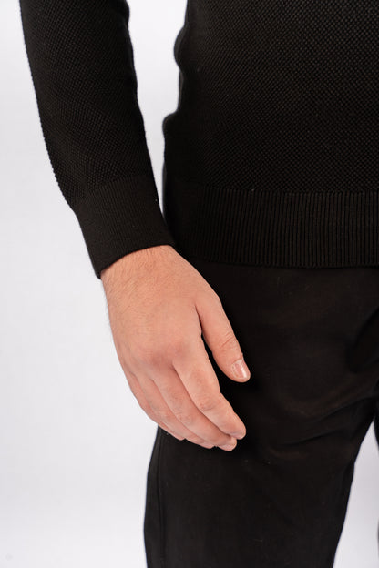 BLACK ROUND NECK PIQUET SWEATER