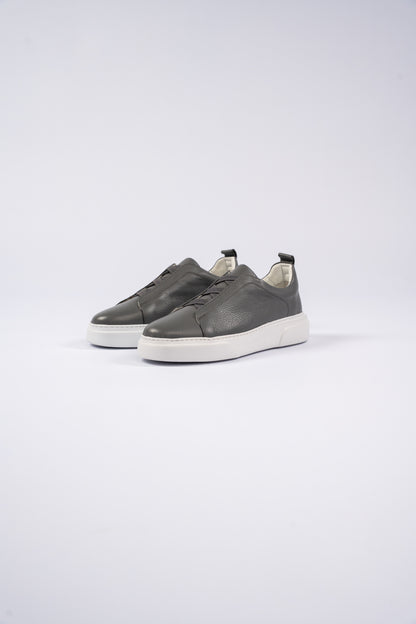 GREY ELASTIC SNEAKER