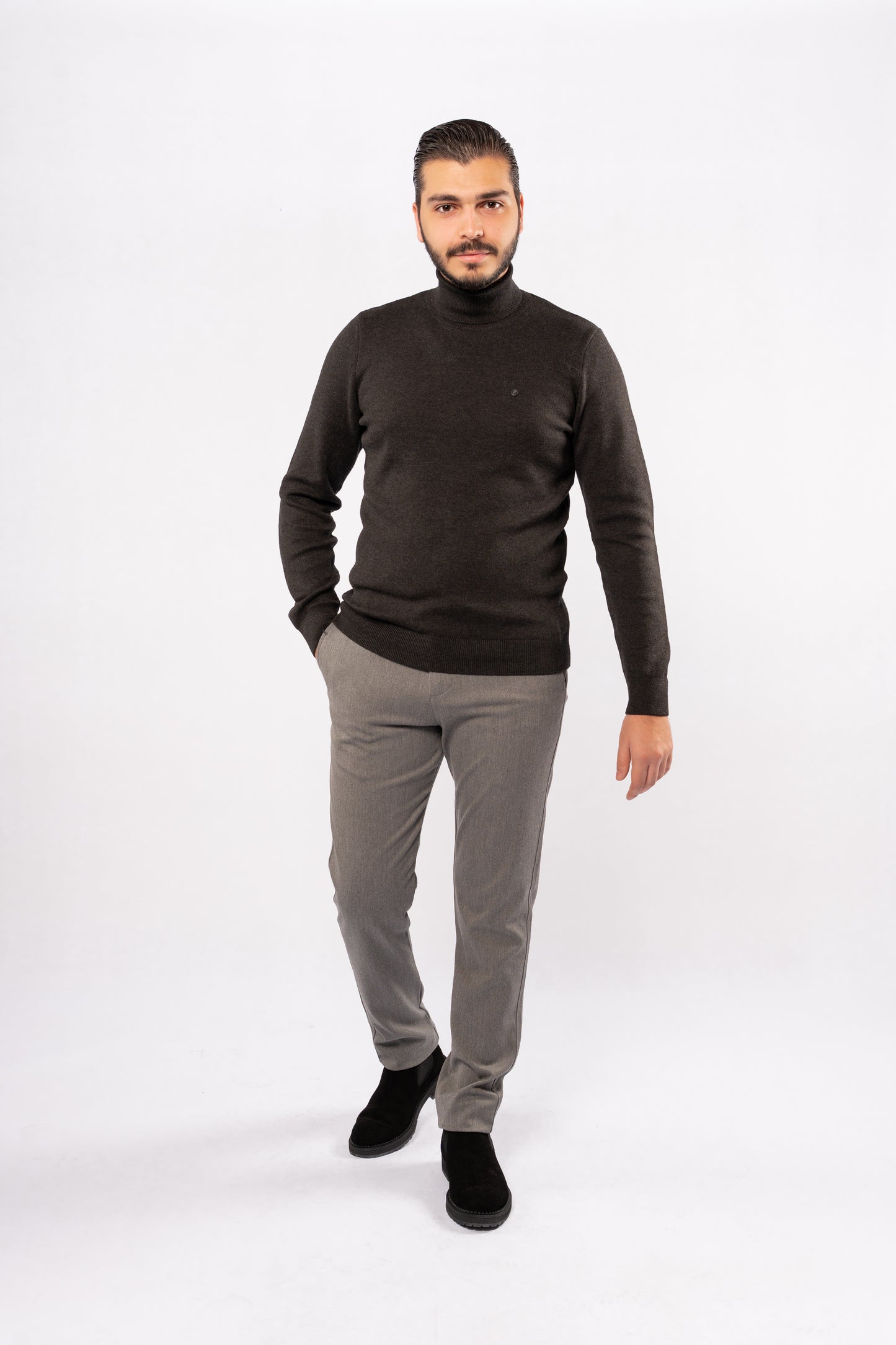 DARK GREY TURTLENECK SWEATER