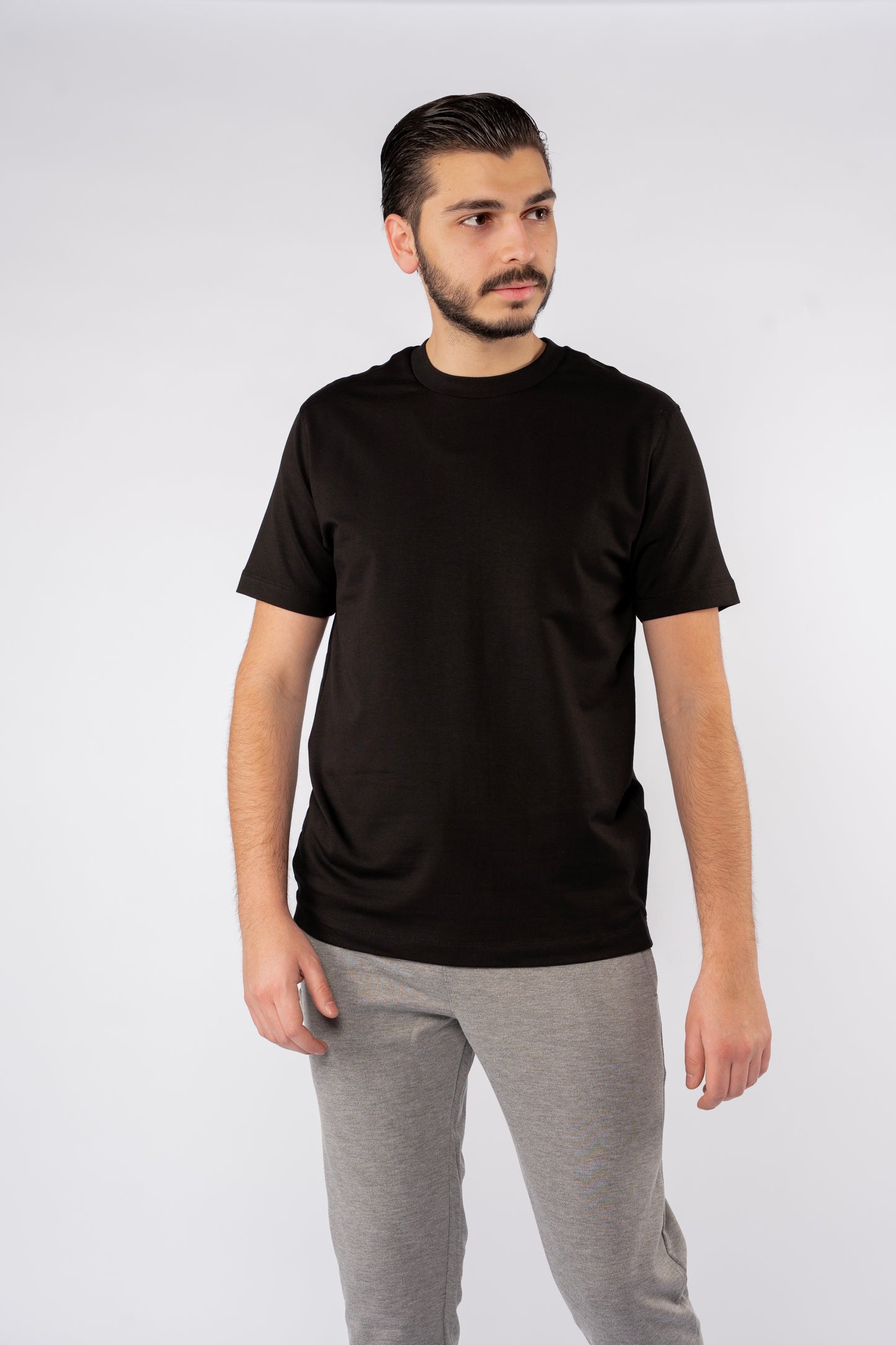 THICK BASIC BLACK TSHIRT