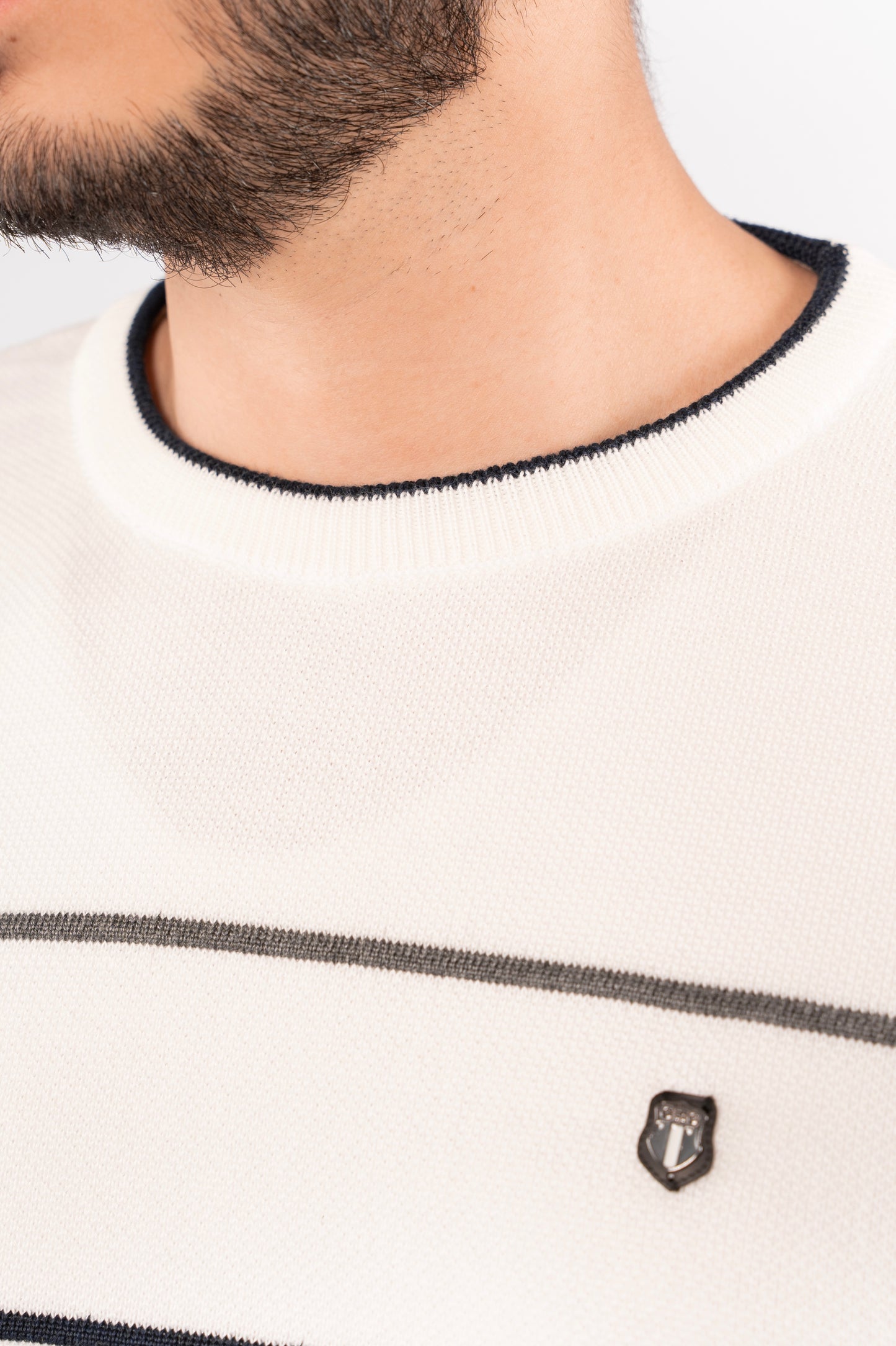 WHITE-NAVY LINE SWEATER