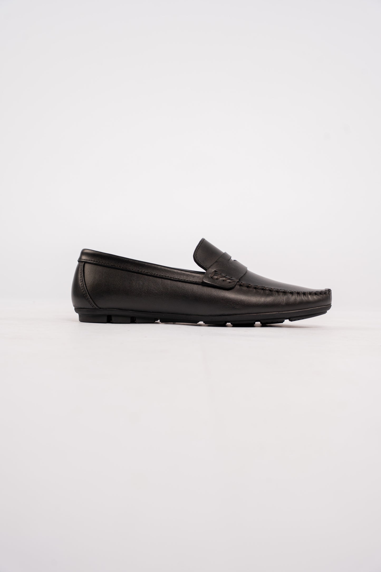 BLACK PENNY MOCCASIN