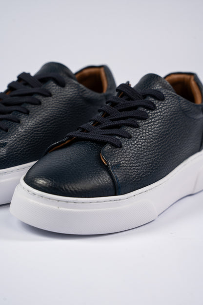 NAVY LEATHER SNEAKER